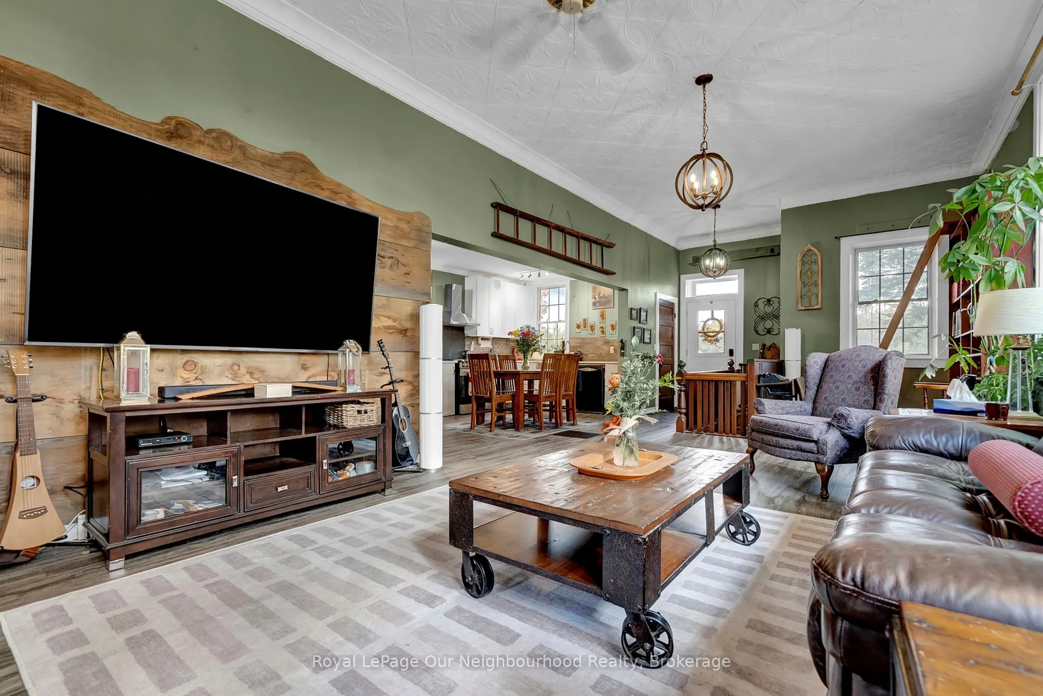 3828 Newtonville Road