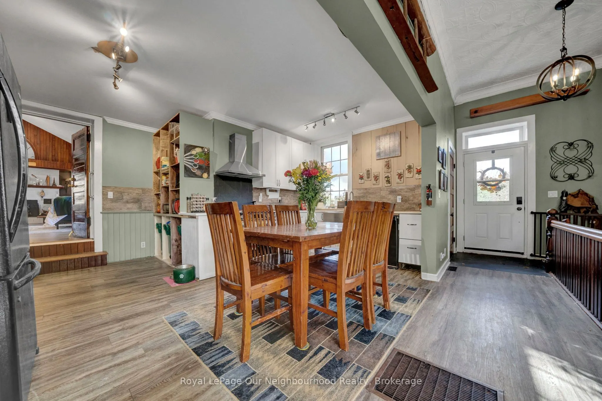 3828 Newtonville Road