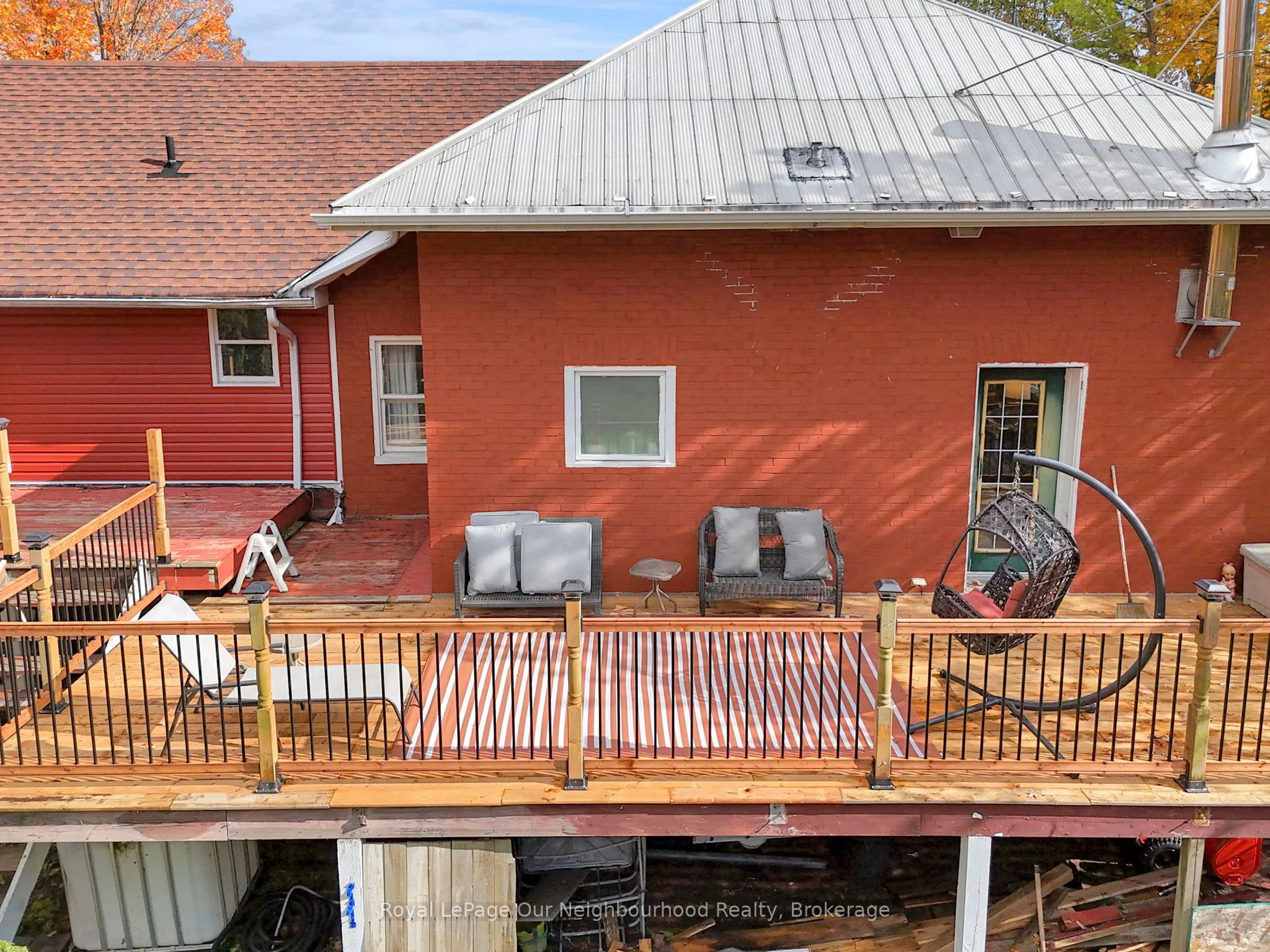 3828 Newtonville Road