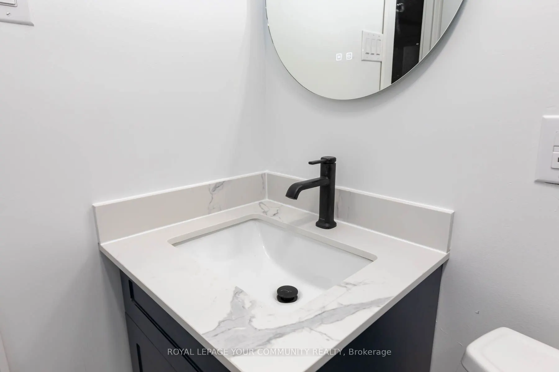 38 Leuty Avenue, #1A