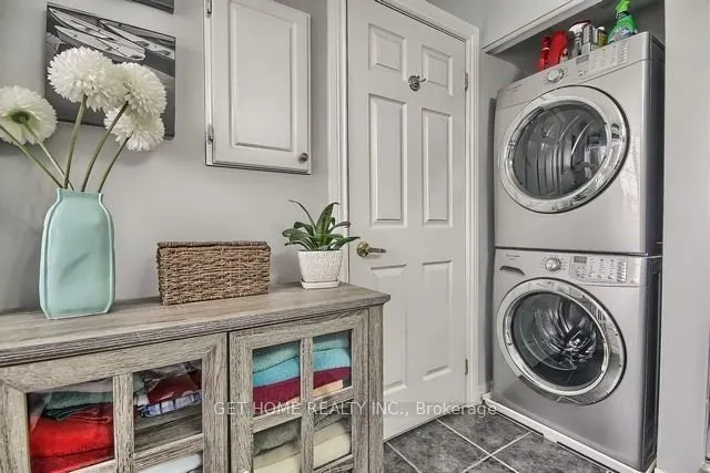 109 Civic Centre Drive