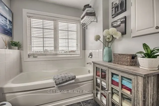 109 Civic Centre Drive