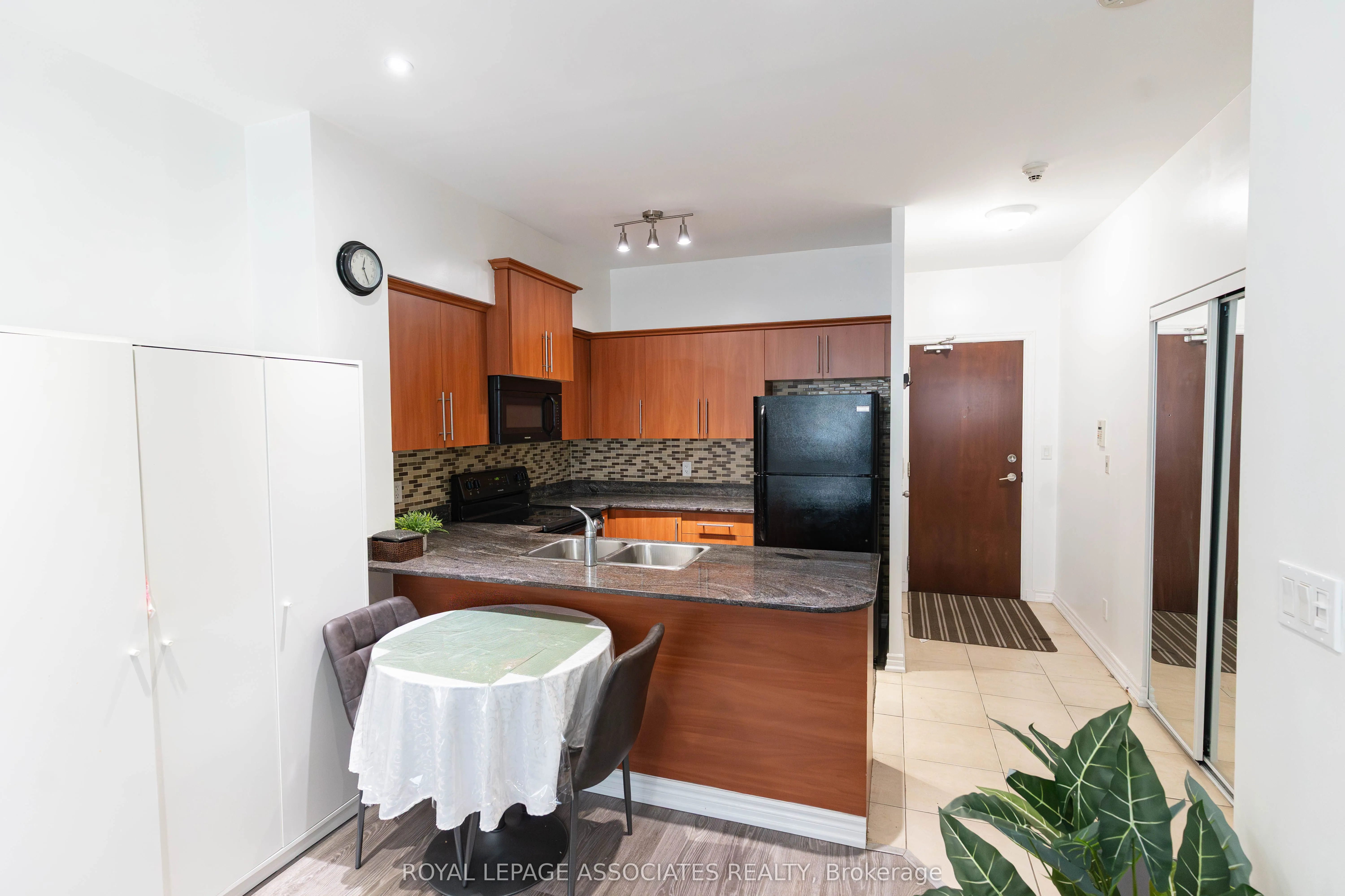 6 Rosebank Drive, #1K