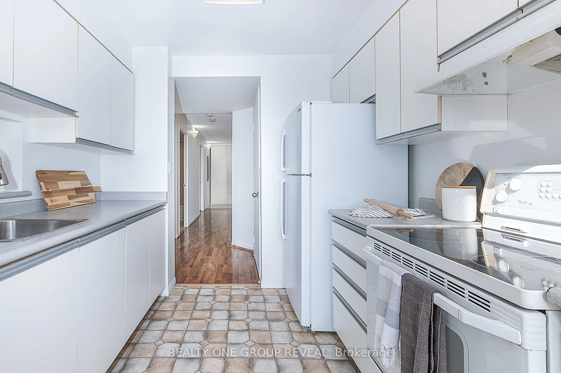 90 Dale Avenue, #06