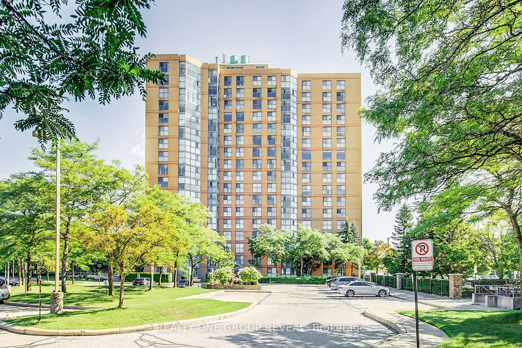 90 Dale Avenue, #06