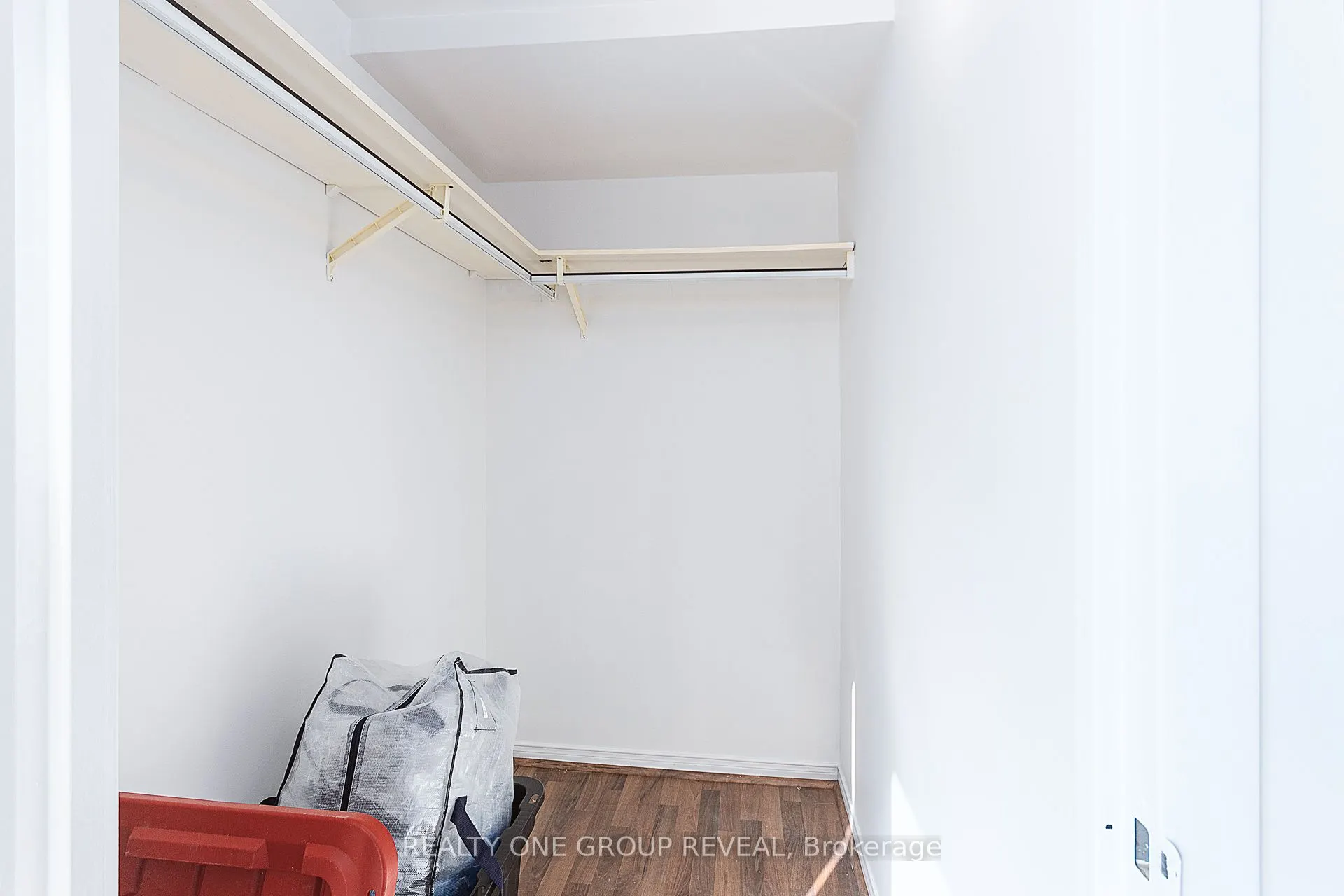 90 Dale Avenue, #06