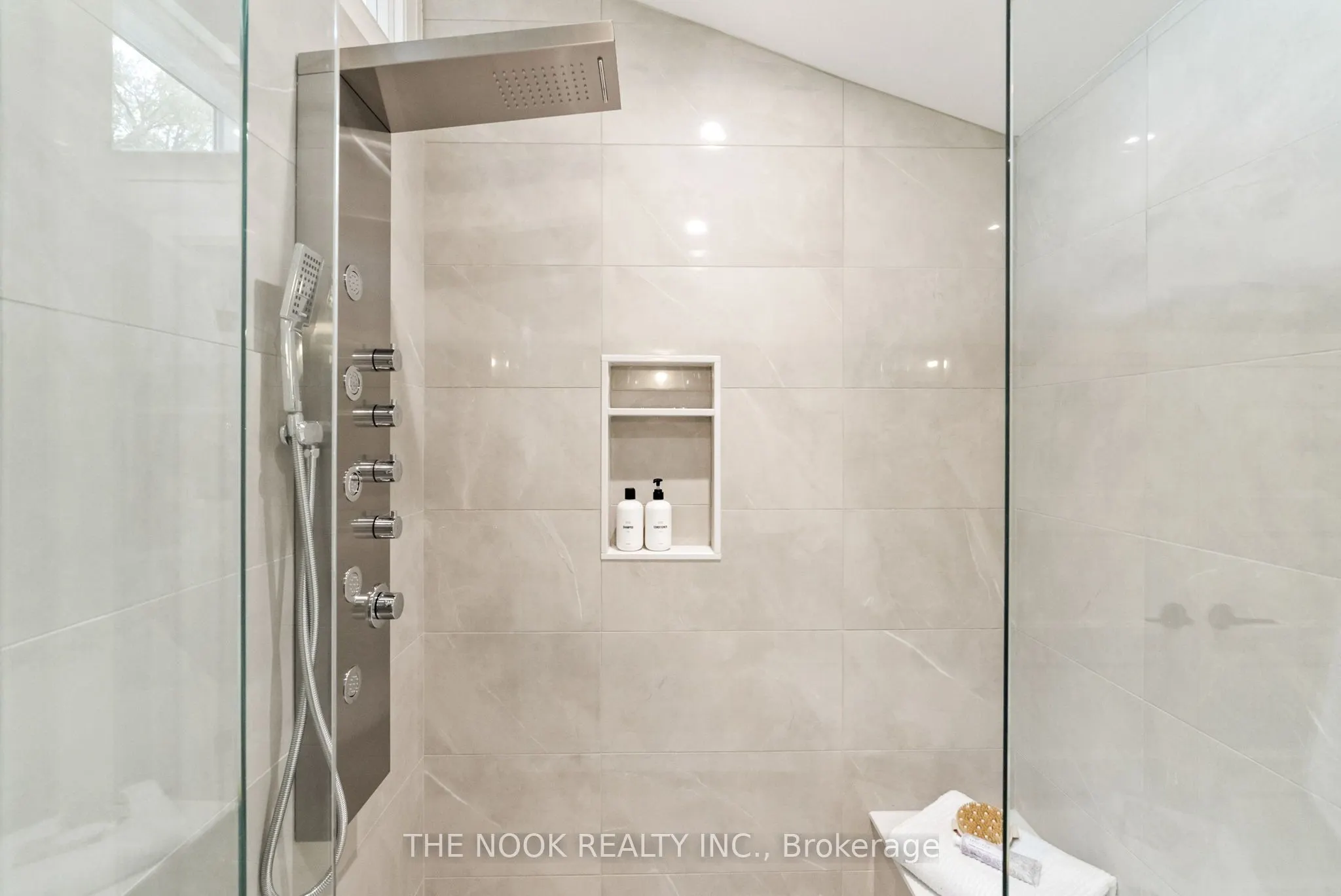 55 Honey's Beach Road