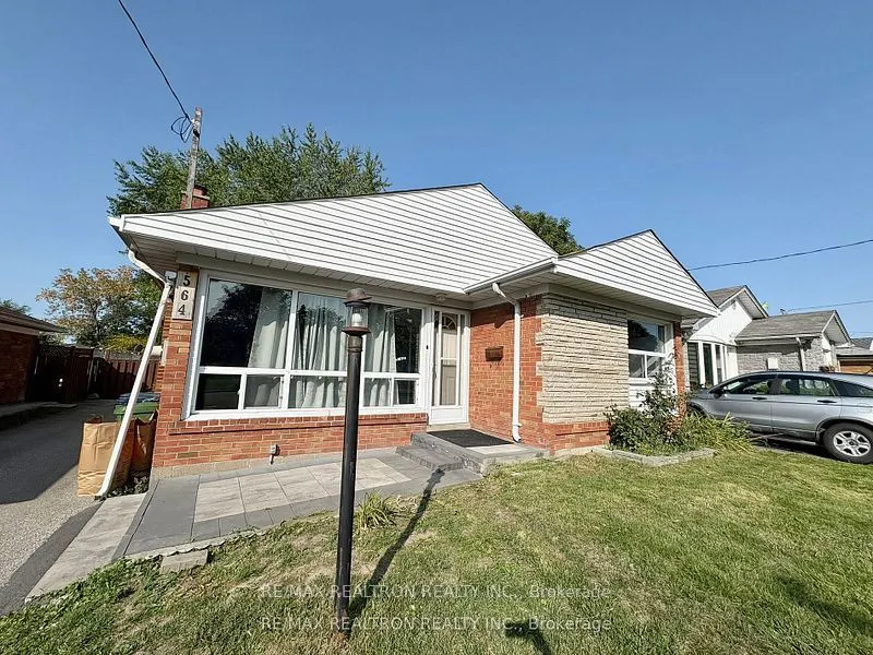 564 McCowan Road, #Main