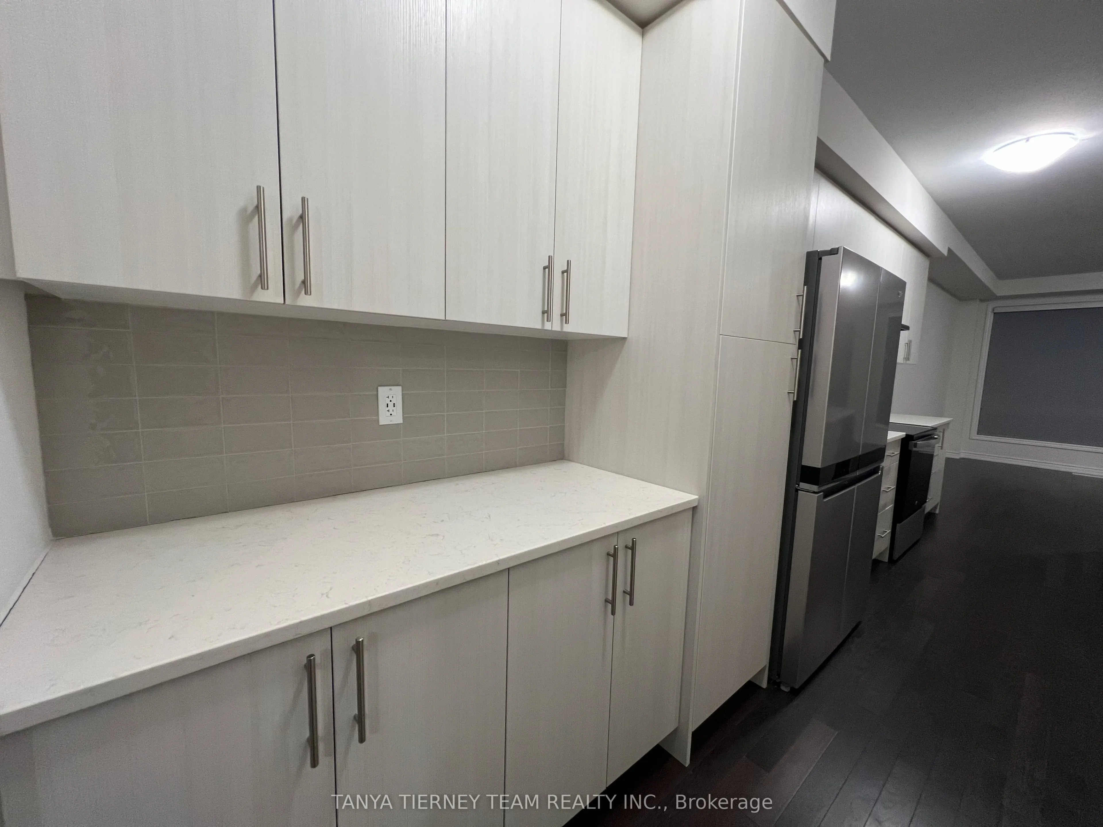 288 Carnwith Drive E