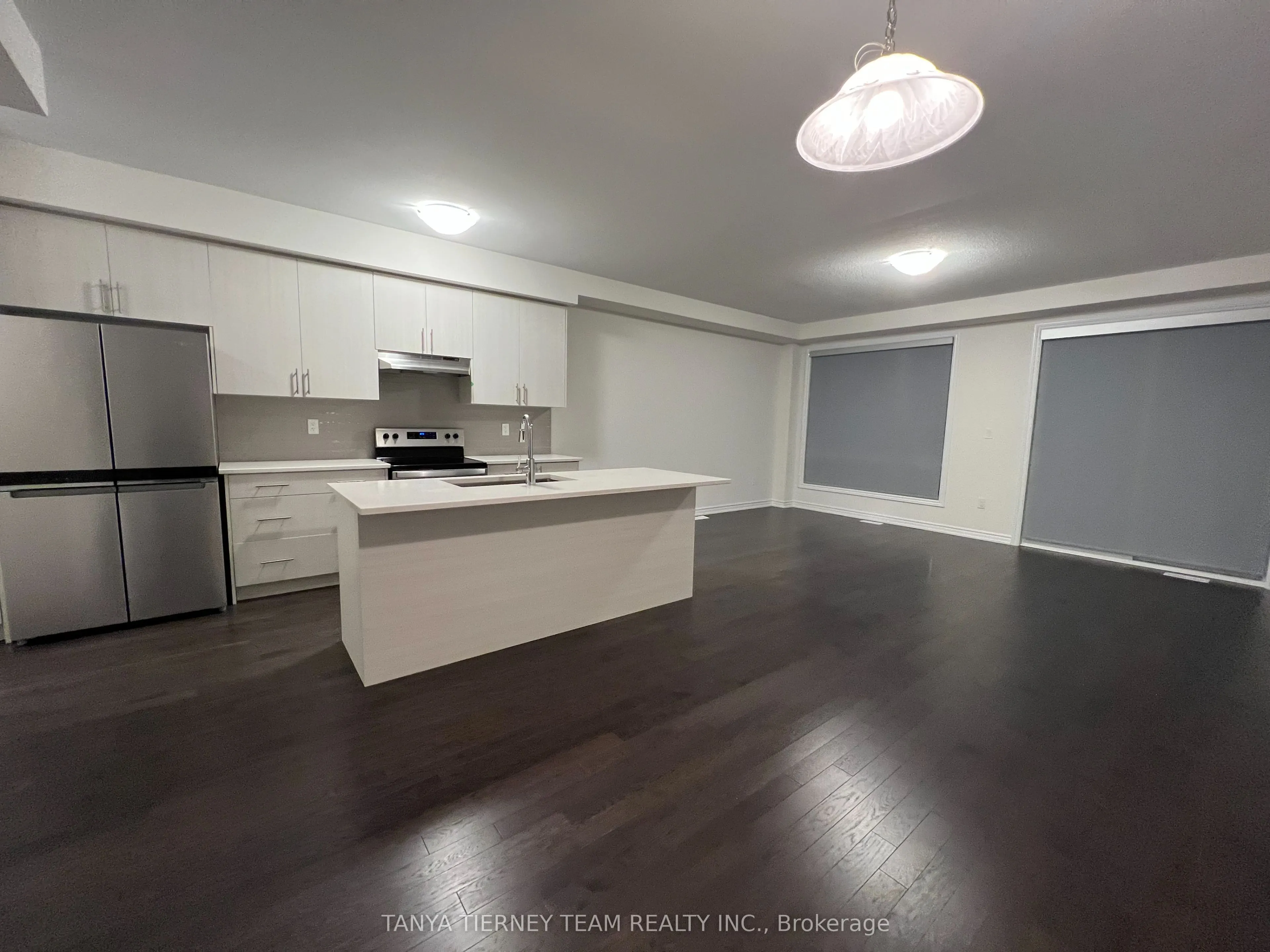 288 Carnwith Drive E