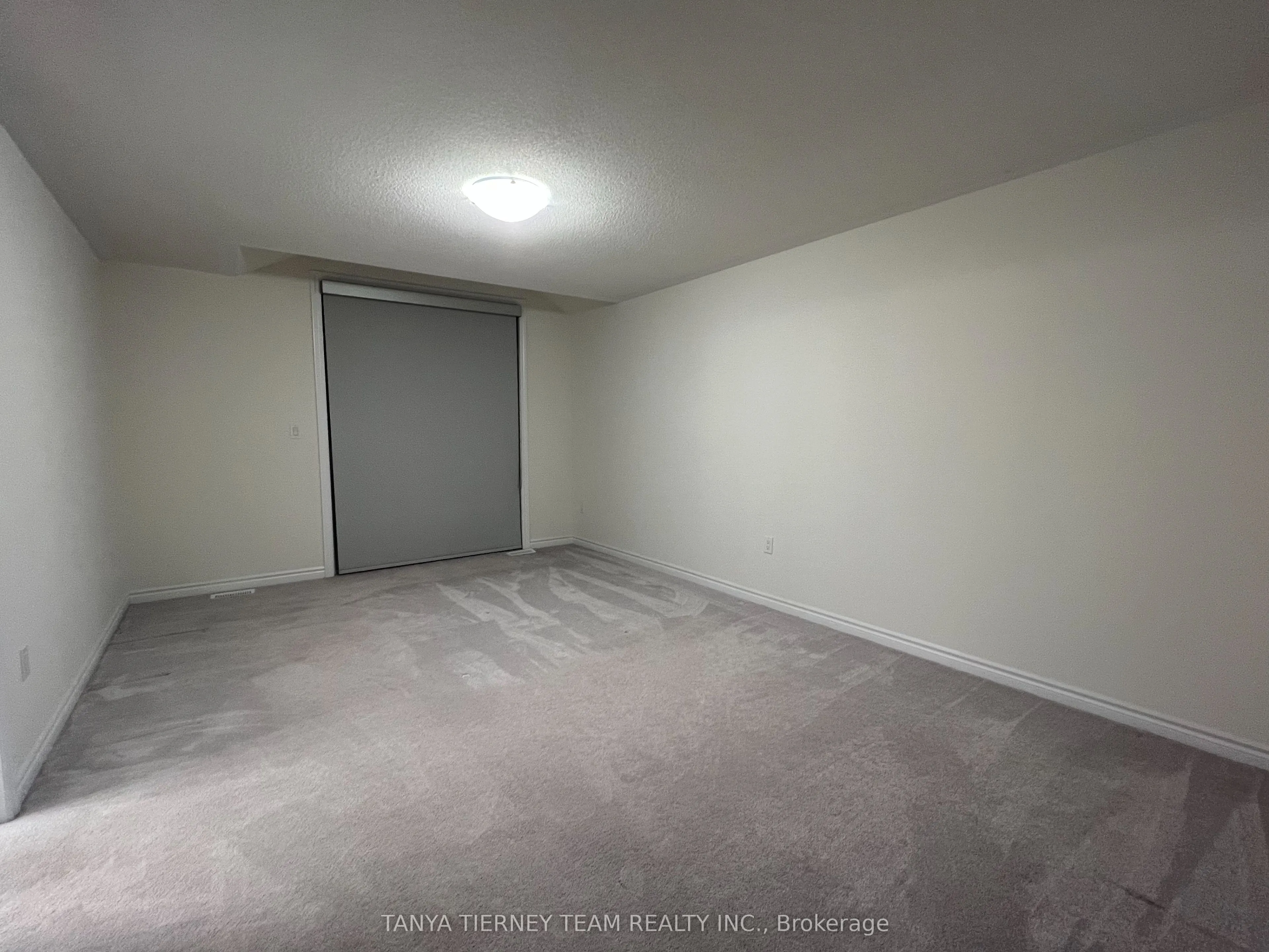 288 Carnwith Drive E