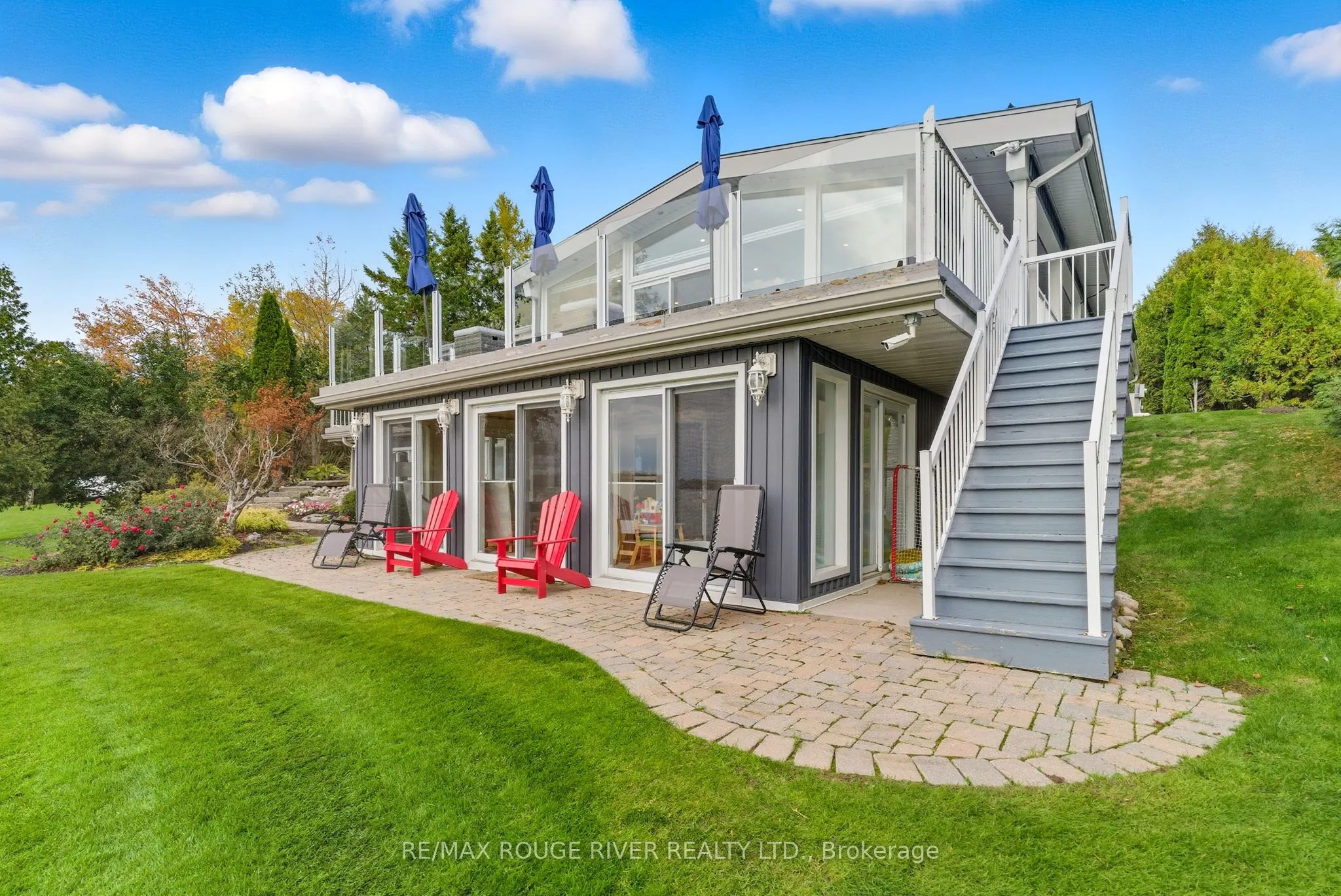 6 Ambleside Drive