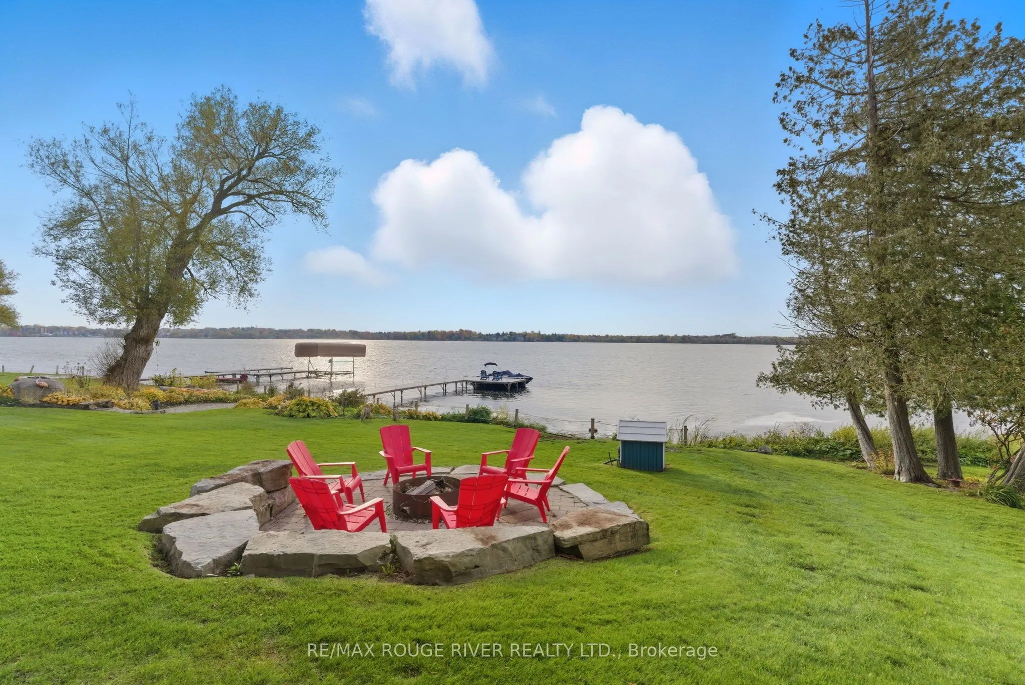 6 Ambleside Drive