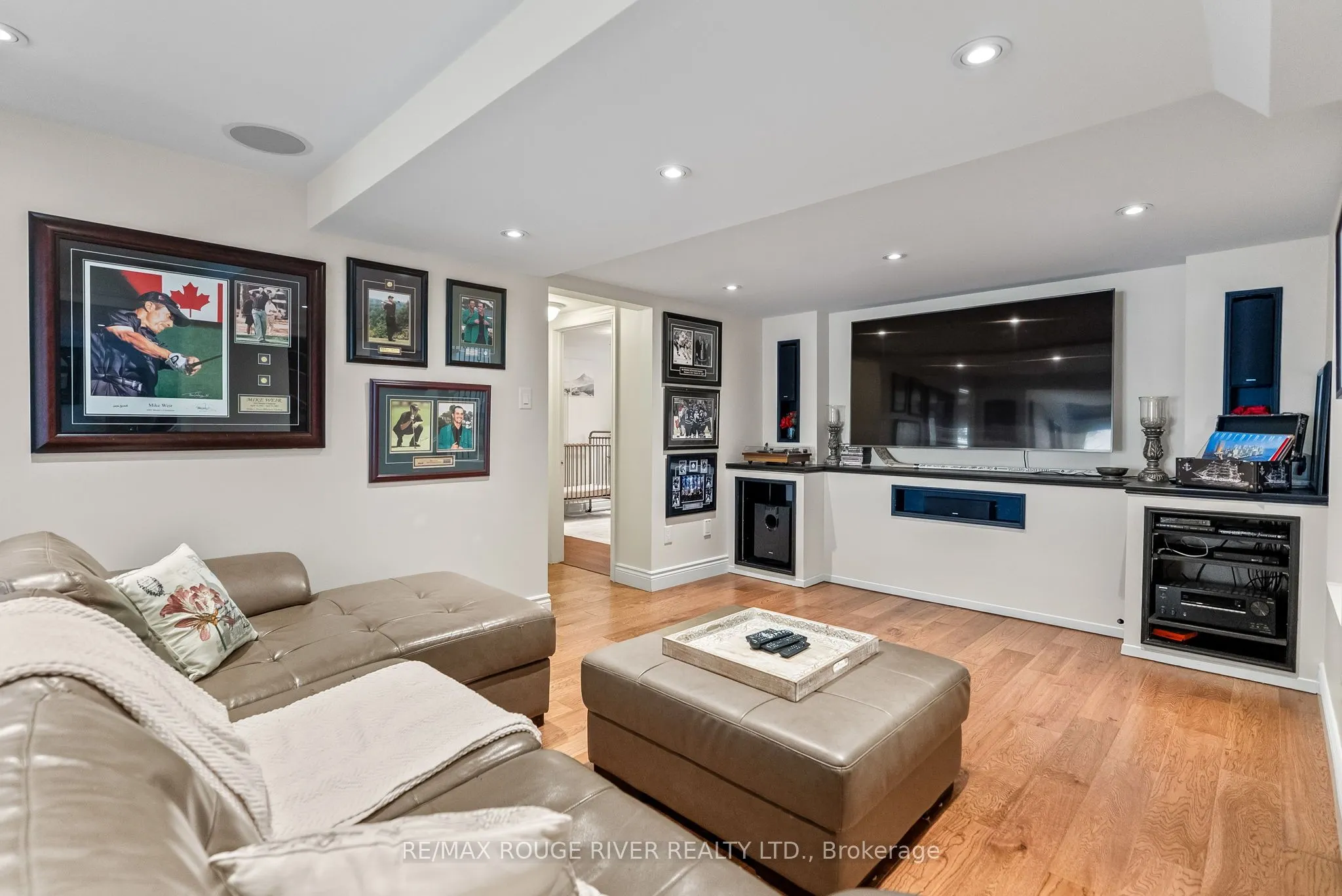 6 Ambleside Drive