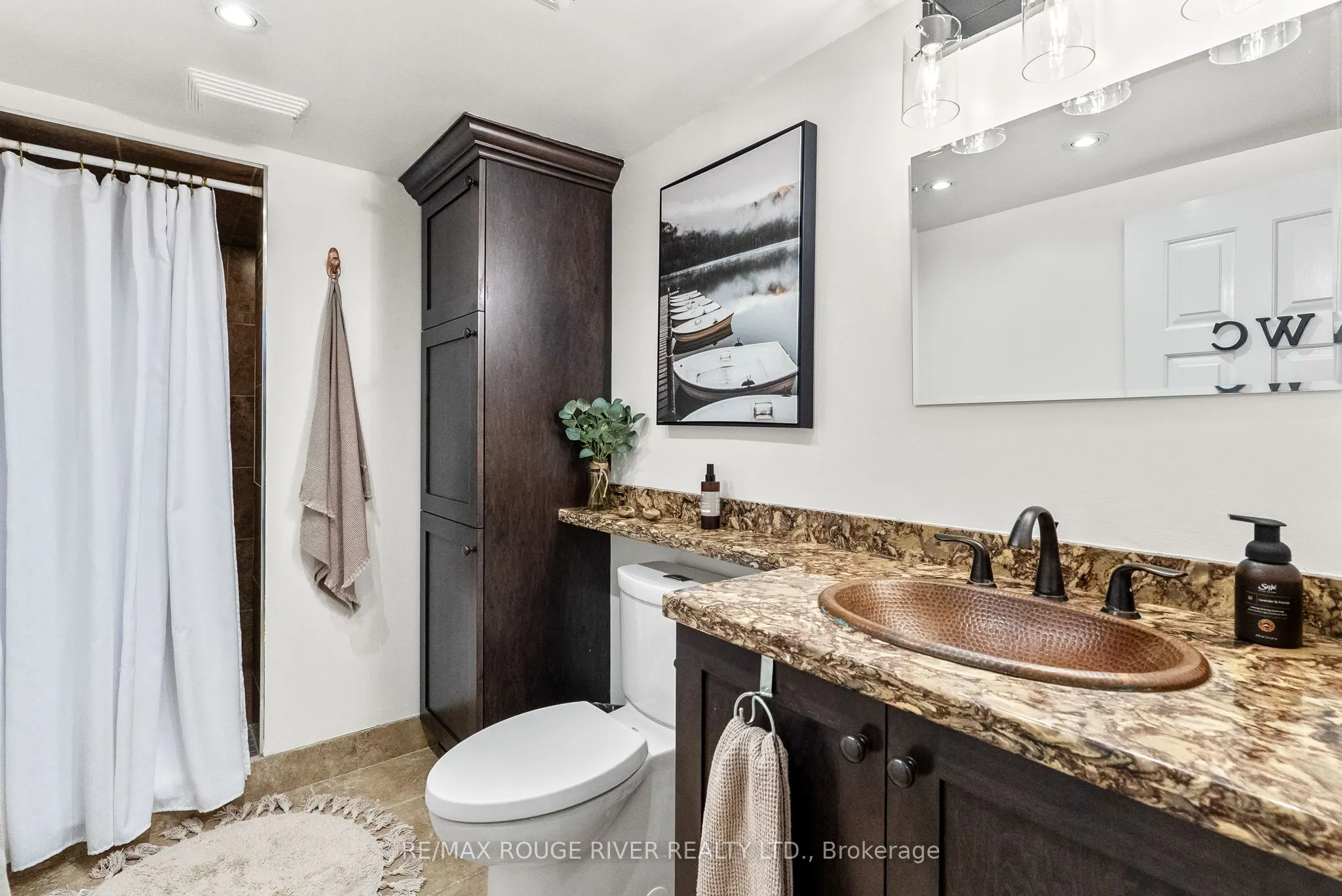 6 Ambleside Drive
