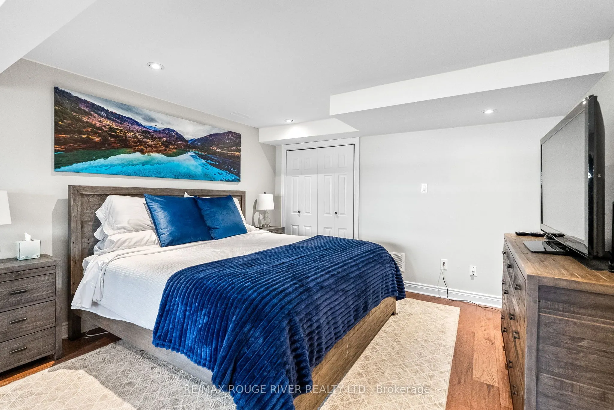 6 Ambleside Drive