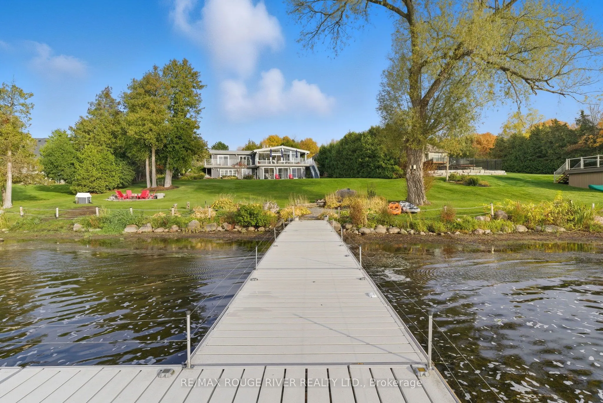 6 Ambleside Drive
