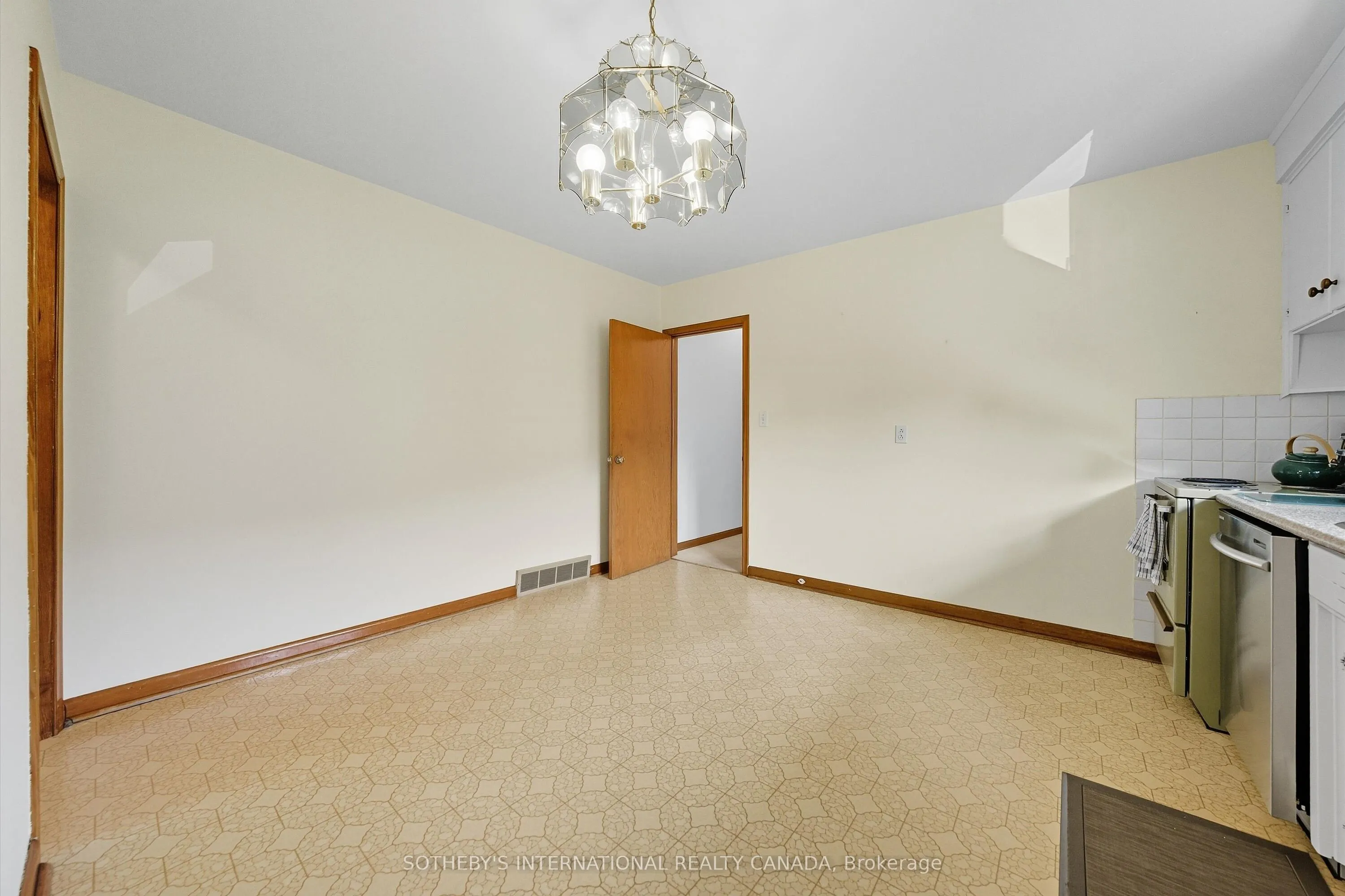 179 Cromwell Avenue