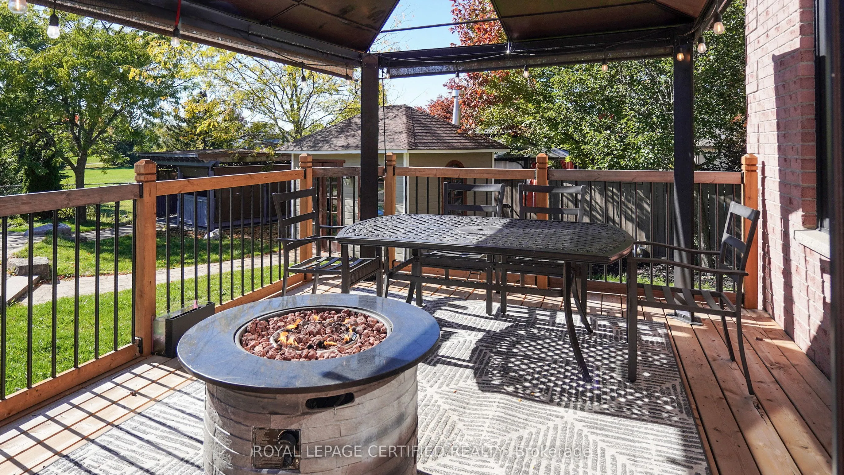 579 Faywood Crescent