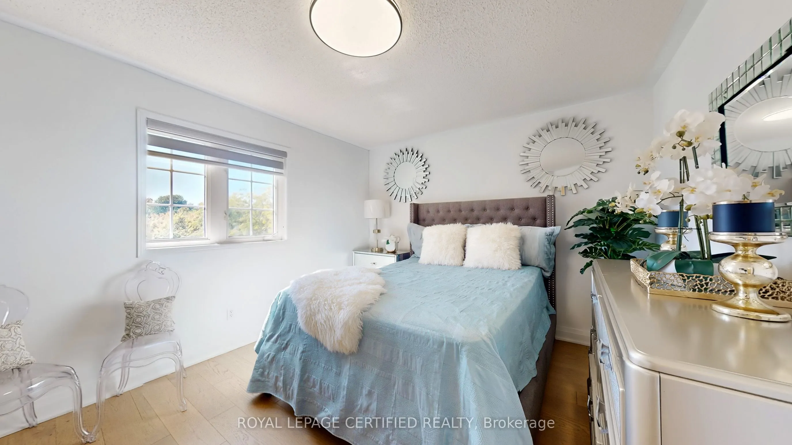 579 Faywood Crescent