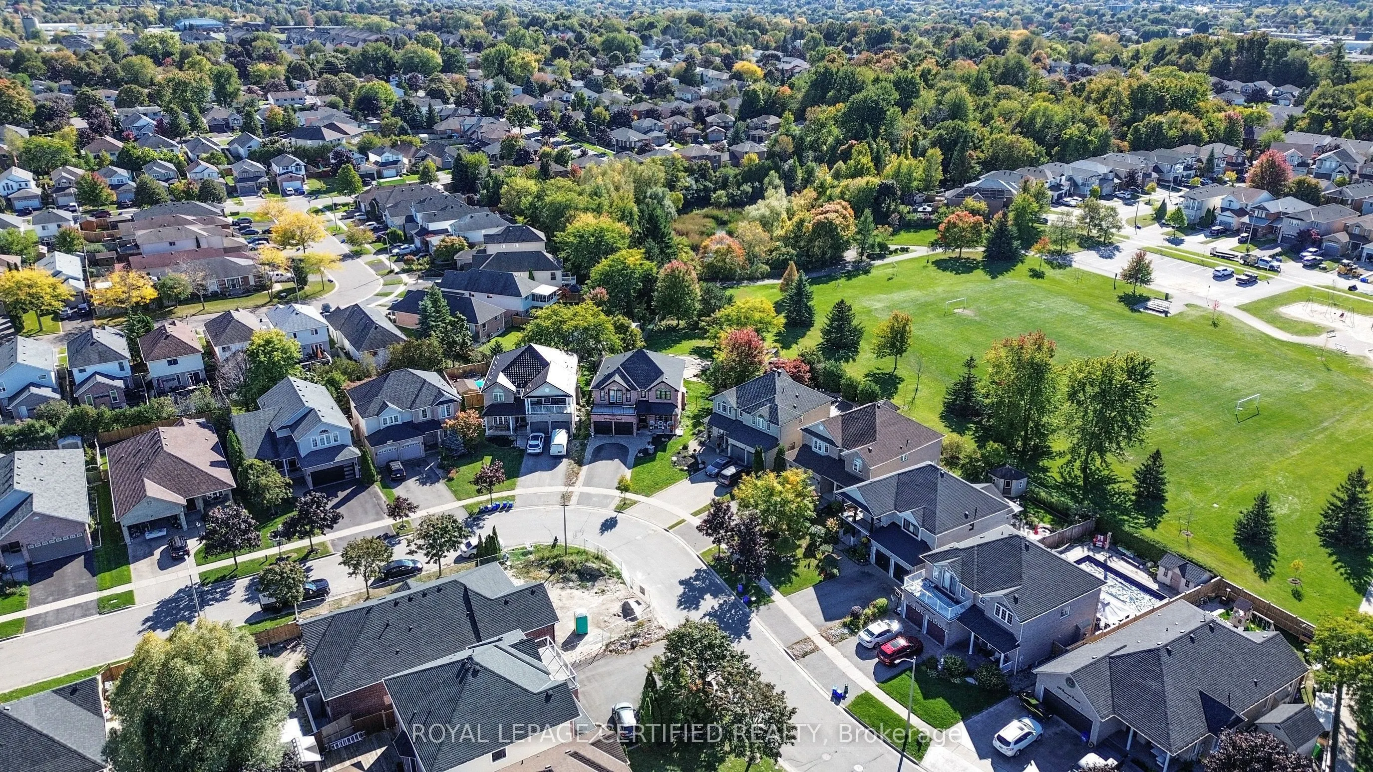 579 Faywood Crescent