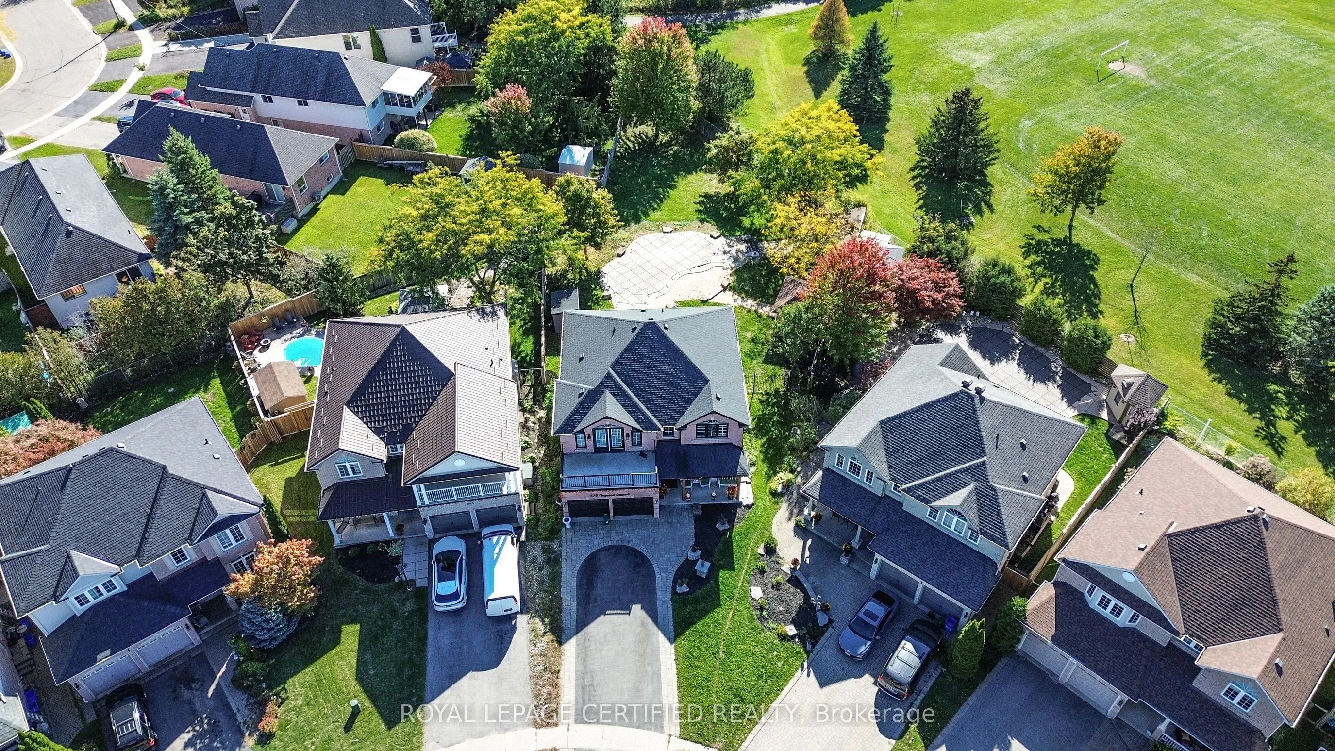 579 Faywood Crescent