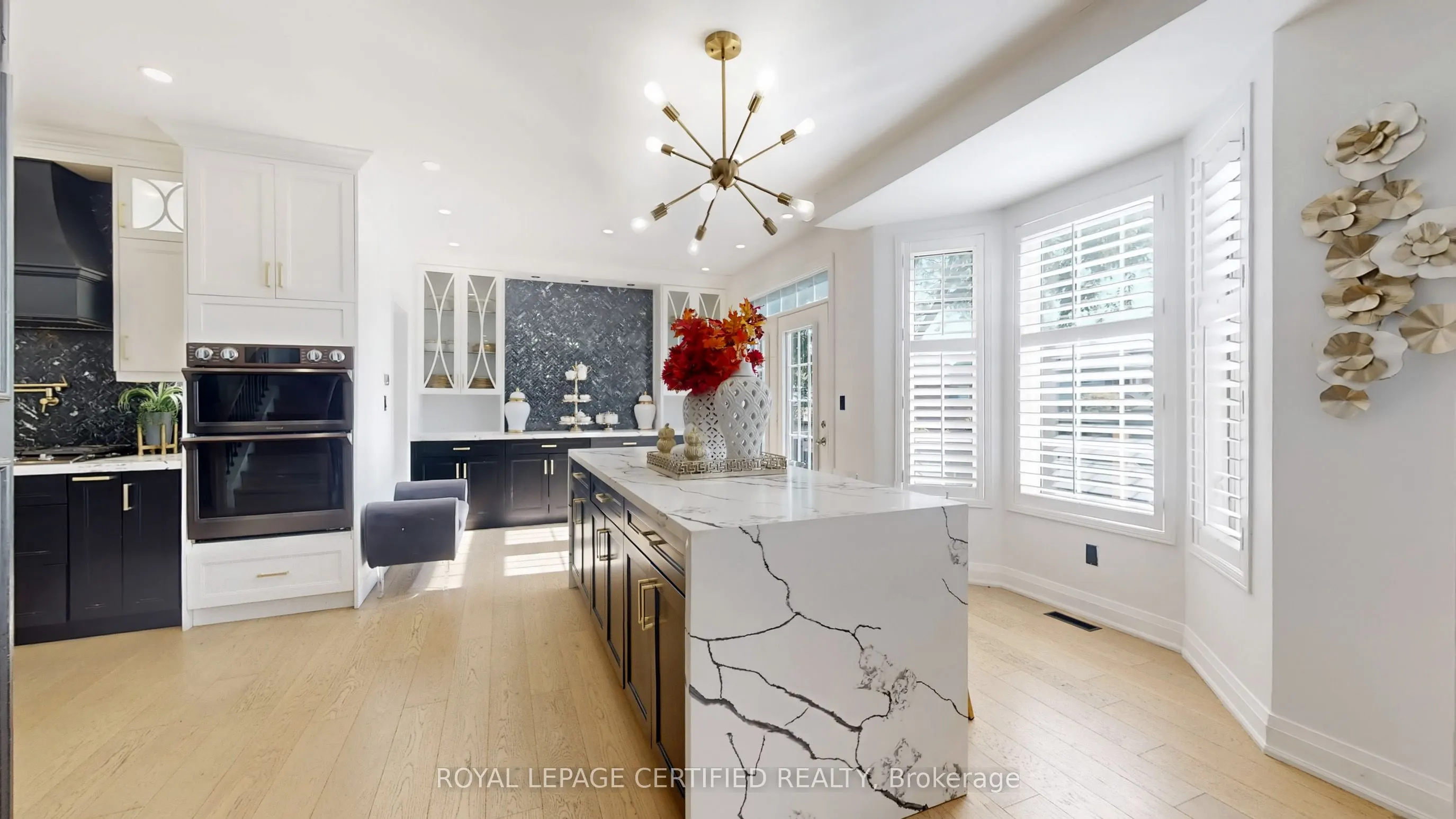 579 Faywood Crescent