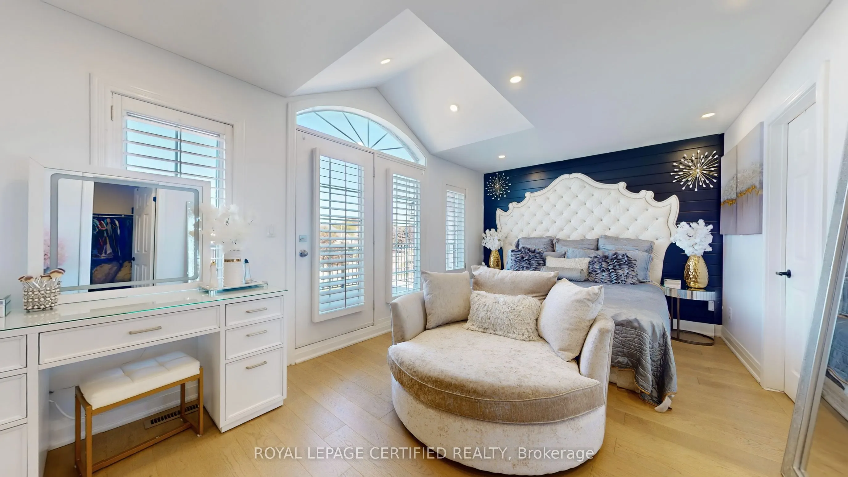 579 Faywood Crescent