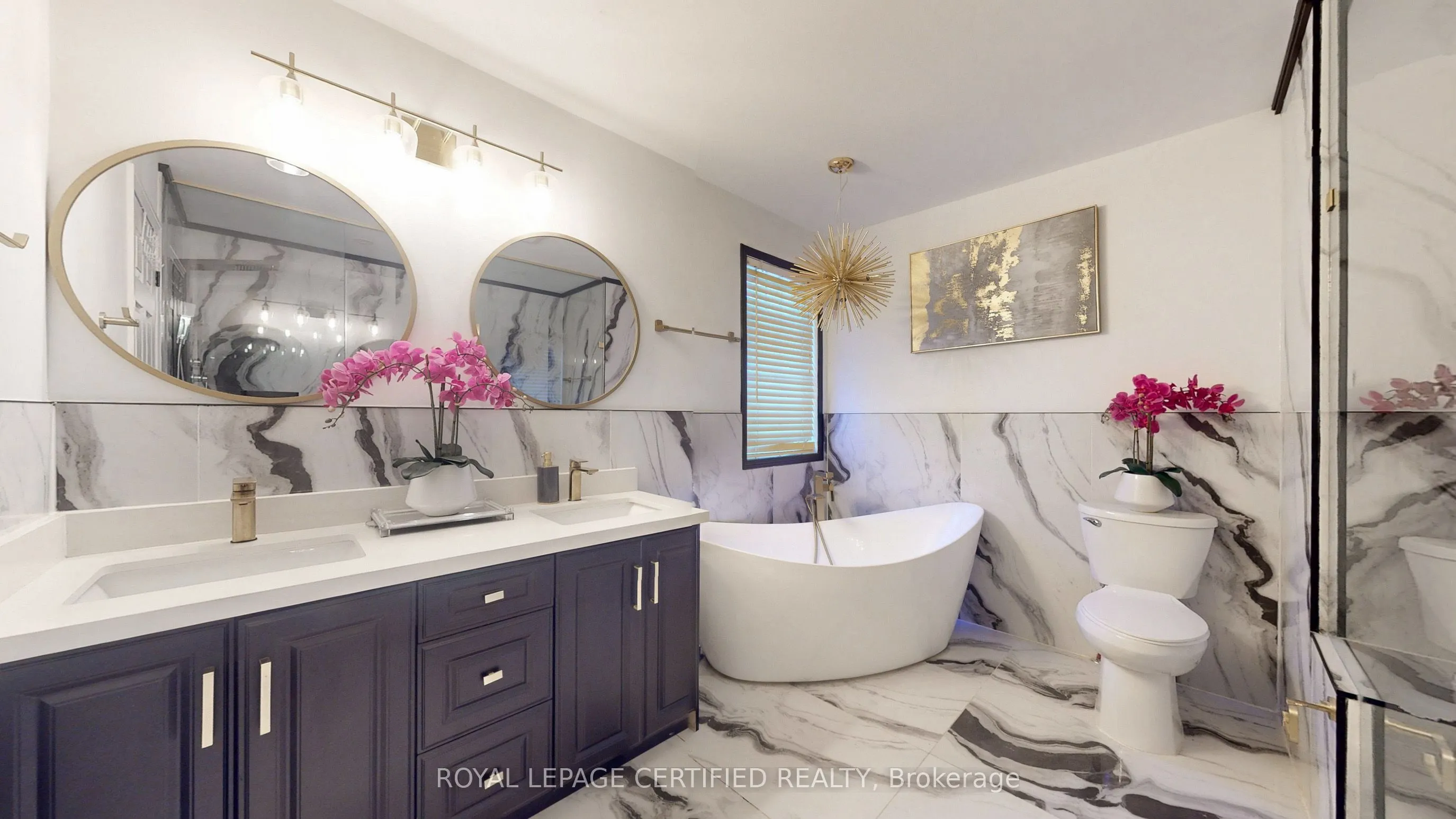 579 Faywood Crescent