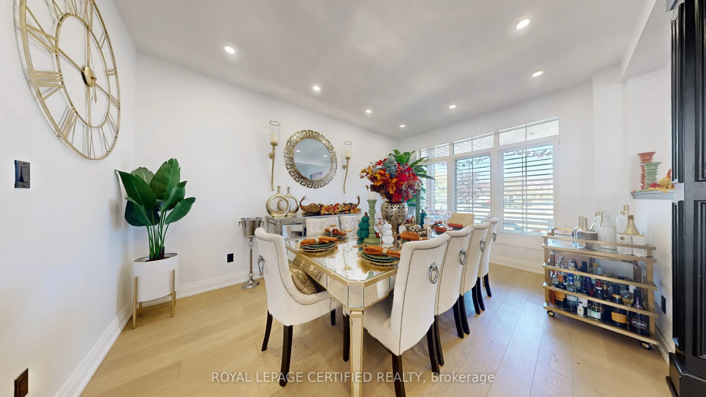 579 Faywood Crescent