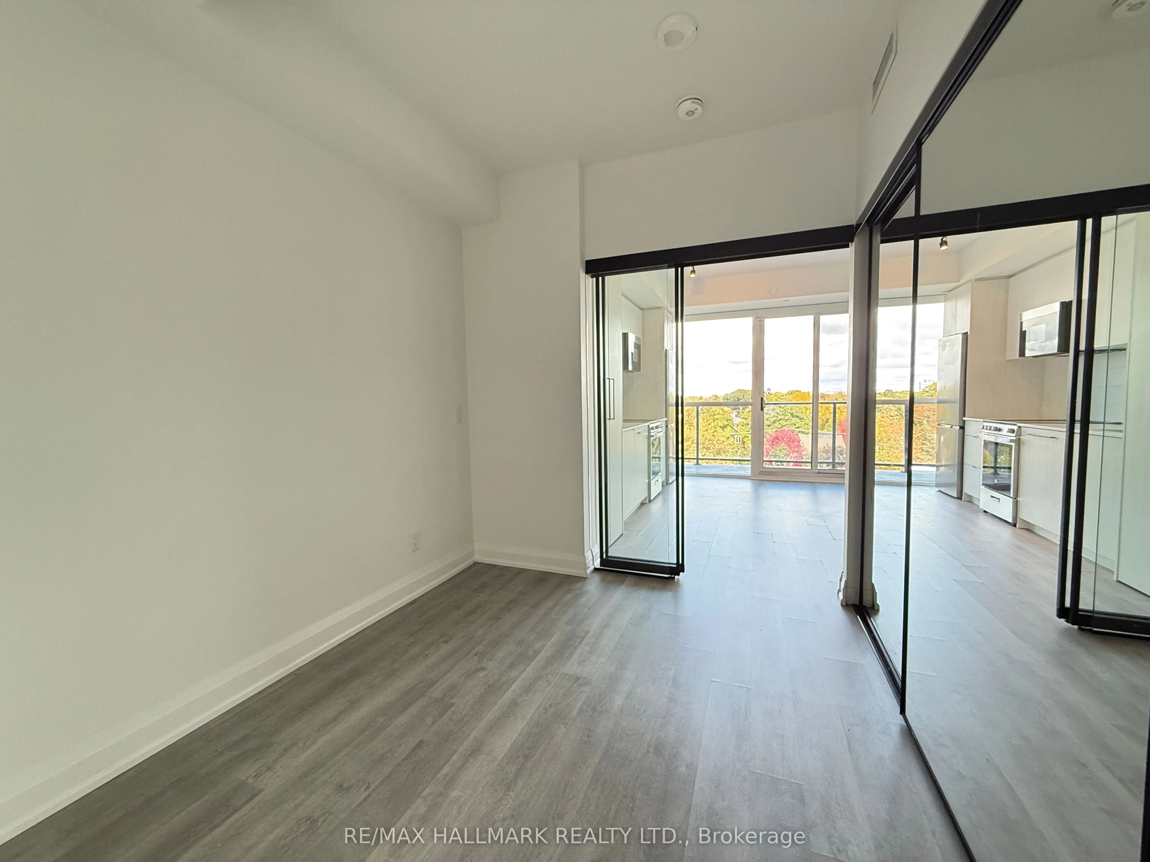 2369 Danforth Avenue, #606