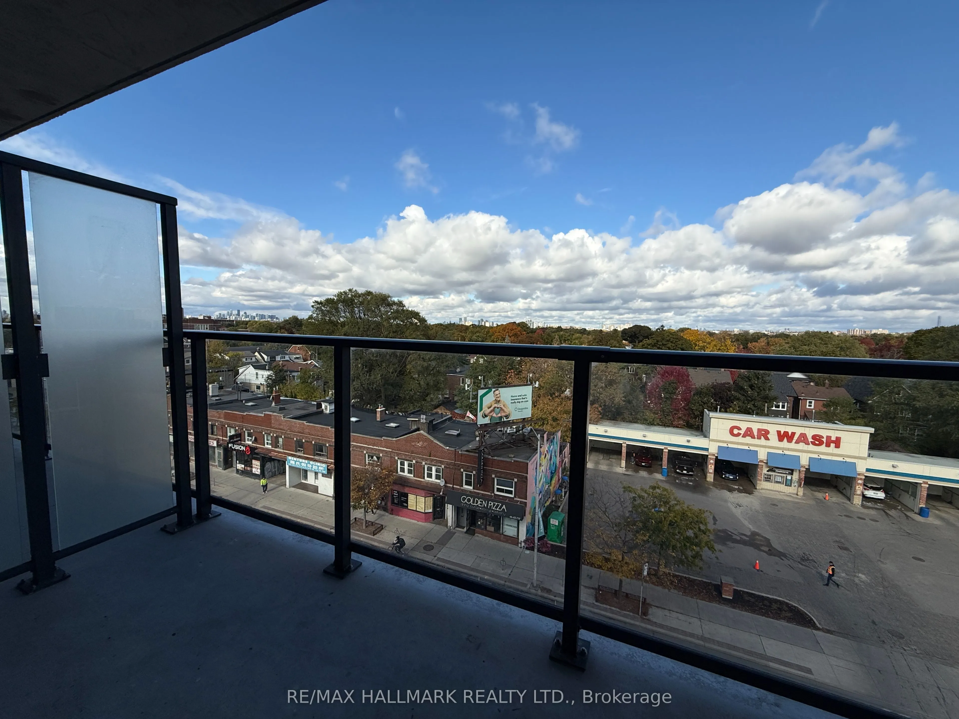 2369 Danforth Avenue, #606