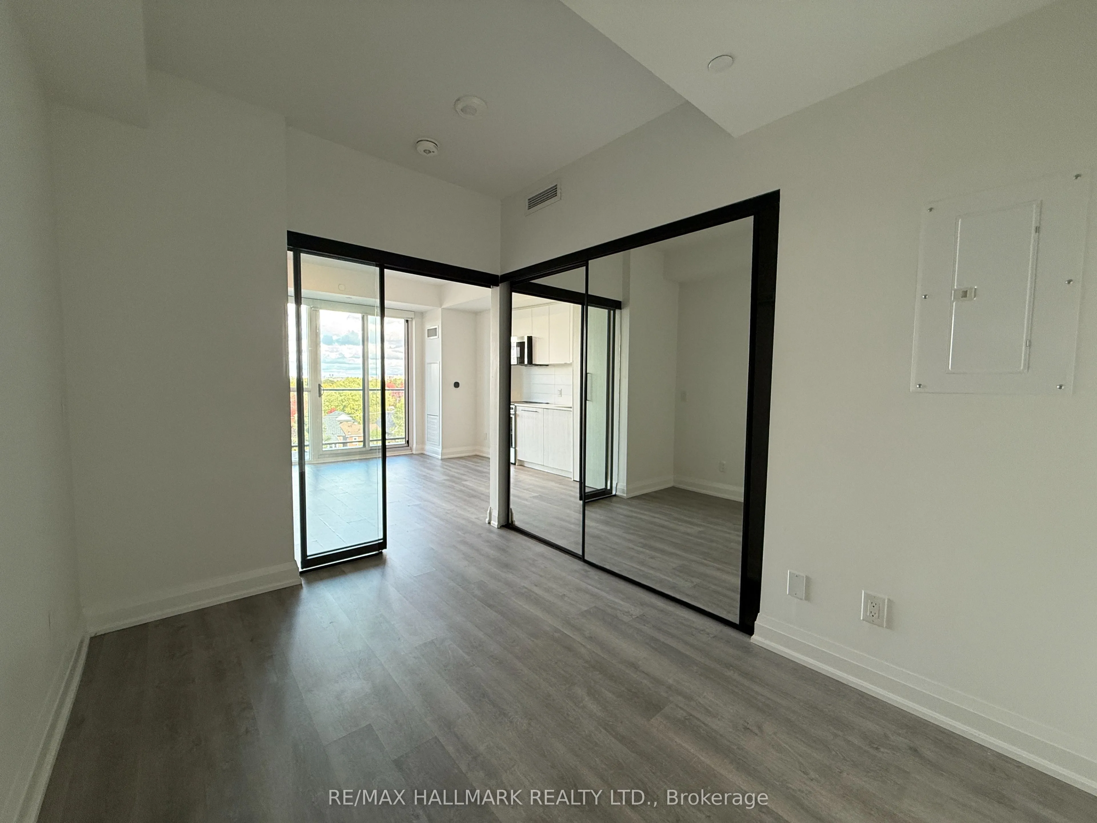 2369 Danforth Avenue, #606