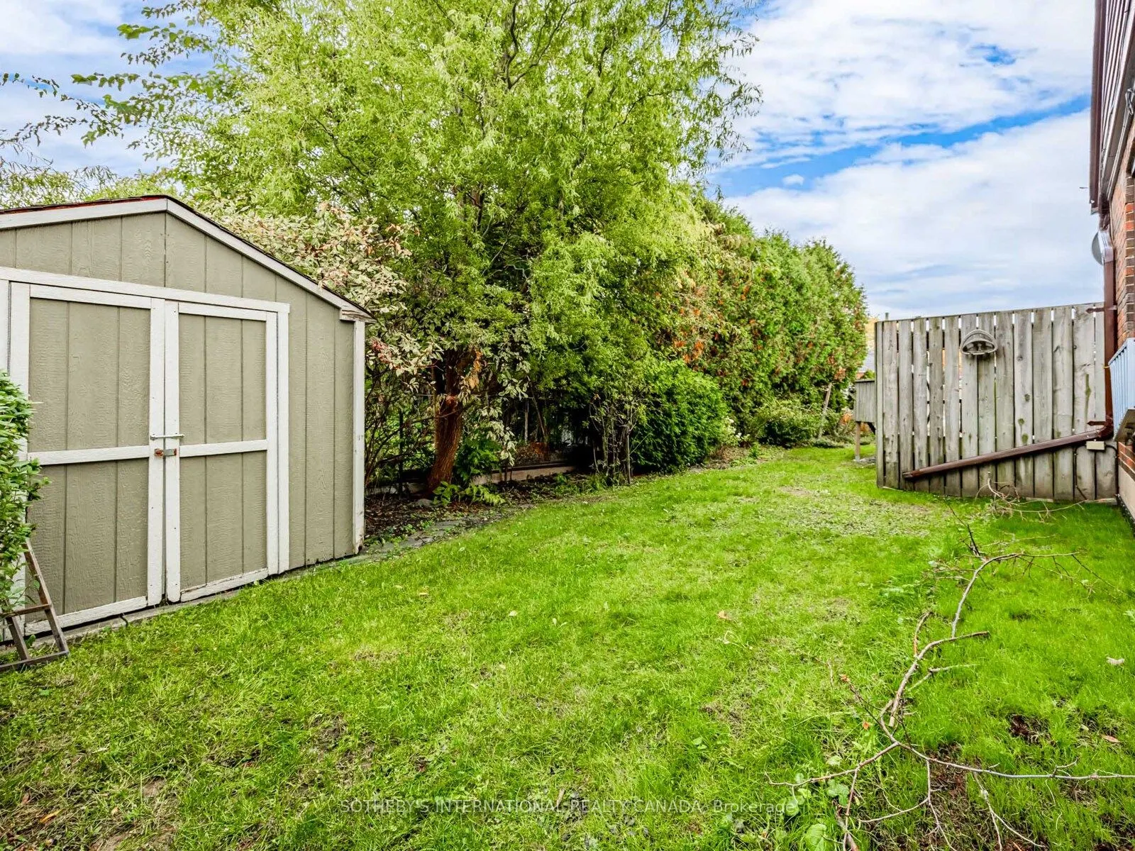 21 Tripp Crescent