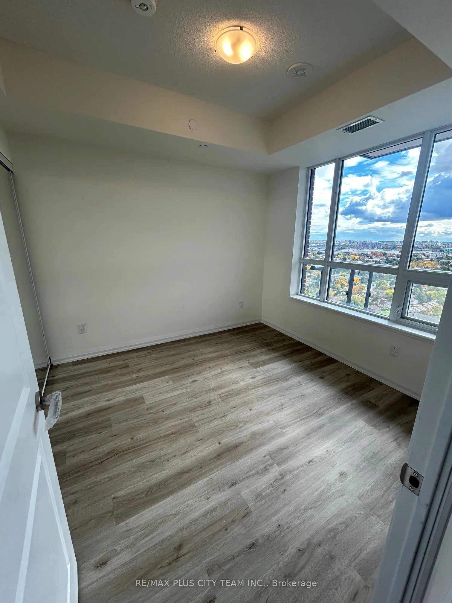 3270 Sheppard Avenue E, #2423