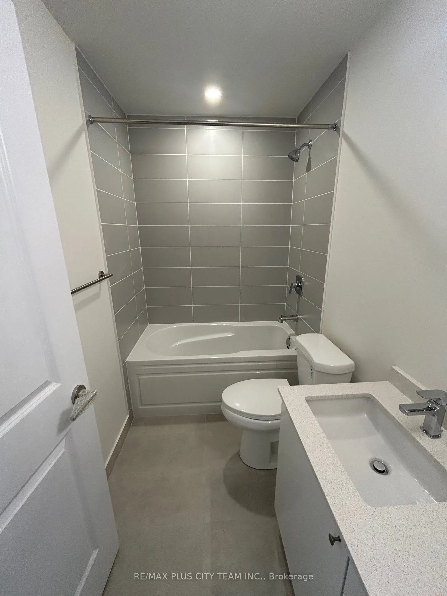 3270 Sheppard Avenue E, #2423