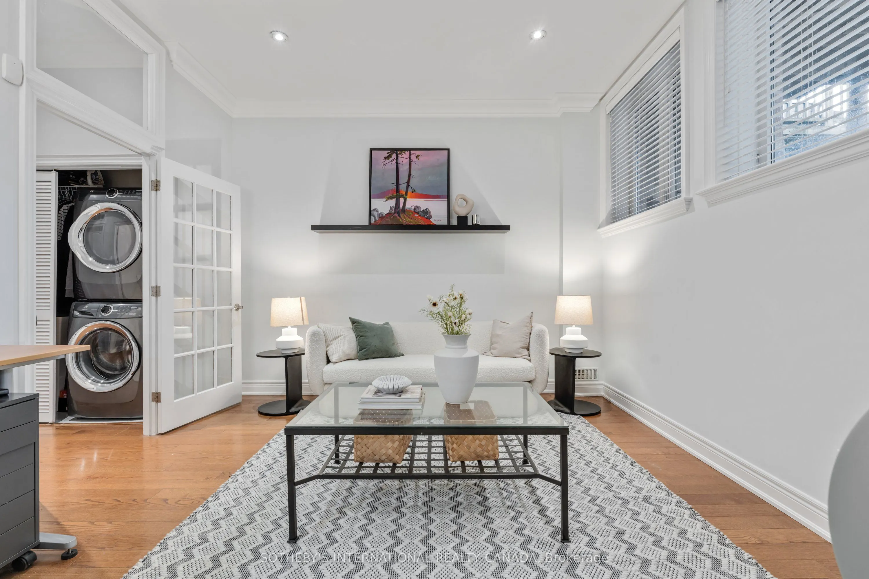 77 Hillside Drive