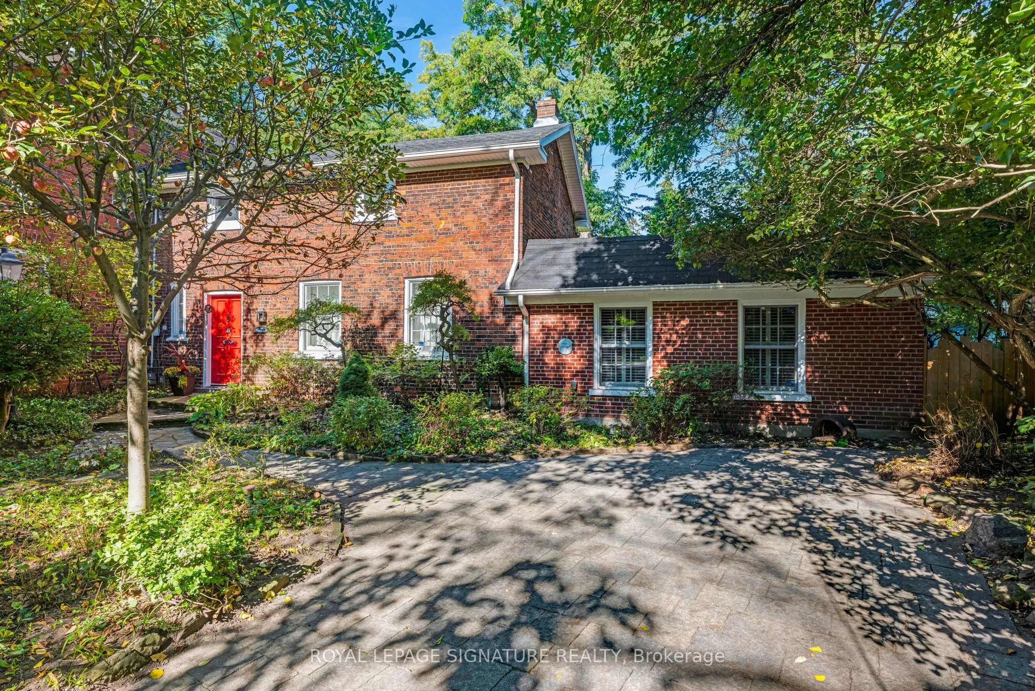 22 Beechwood Crescent