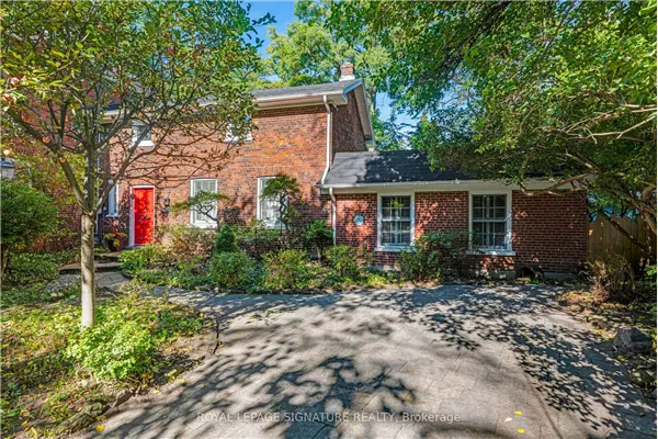 22 Beechwood Crescent