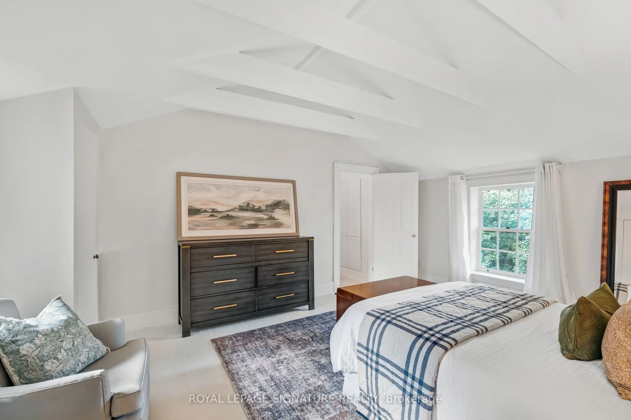 22 Beechwood Crescent