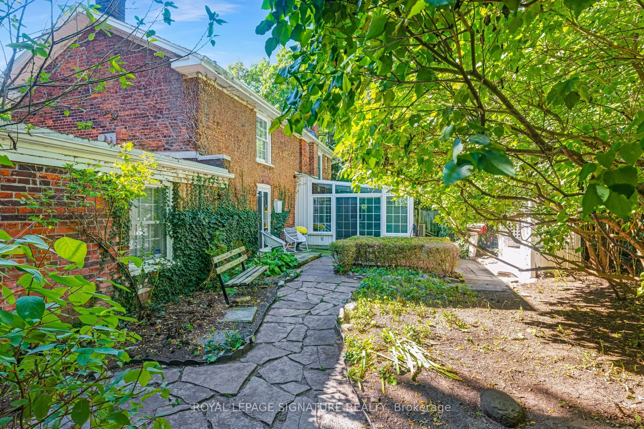 22 Beechwood Crescent