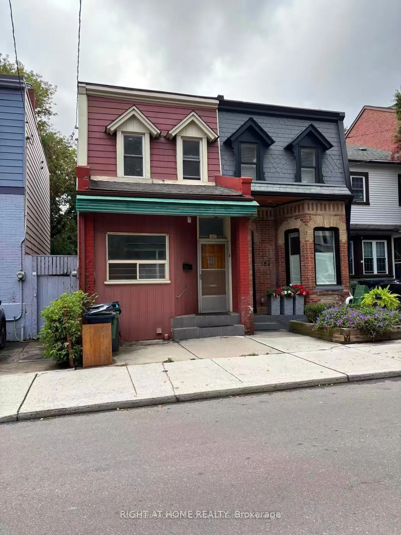 182 Boulton Avenue