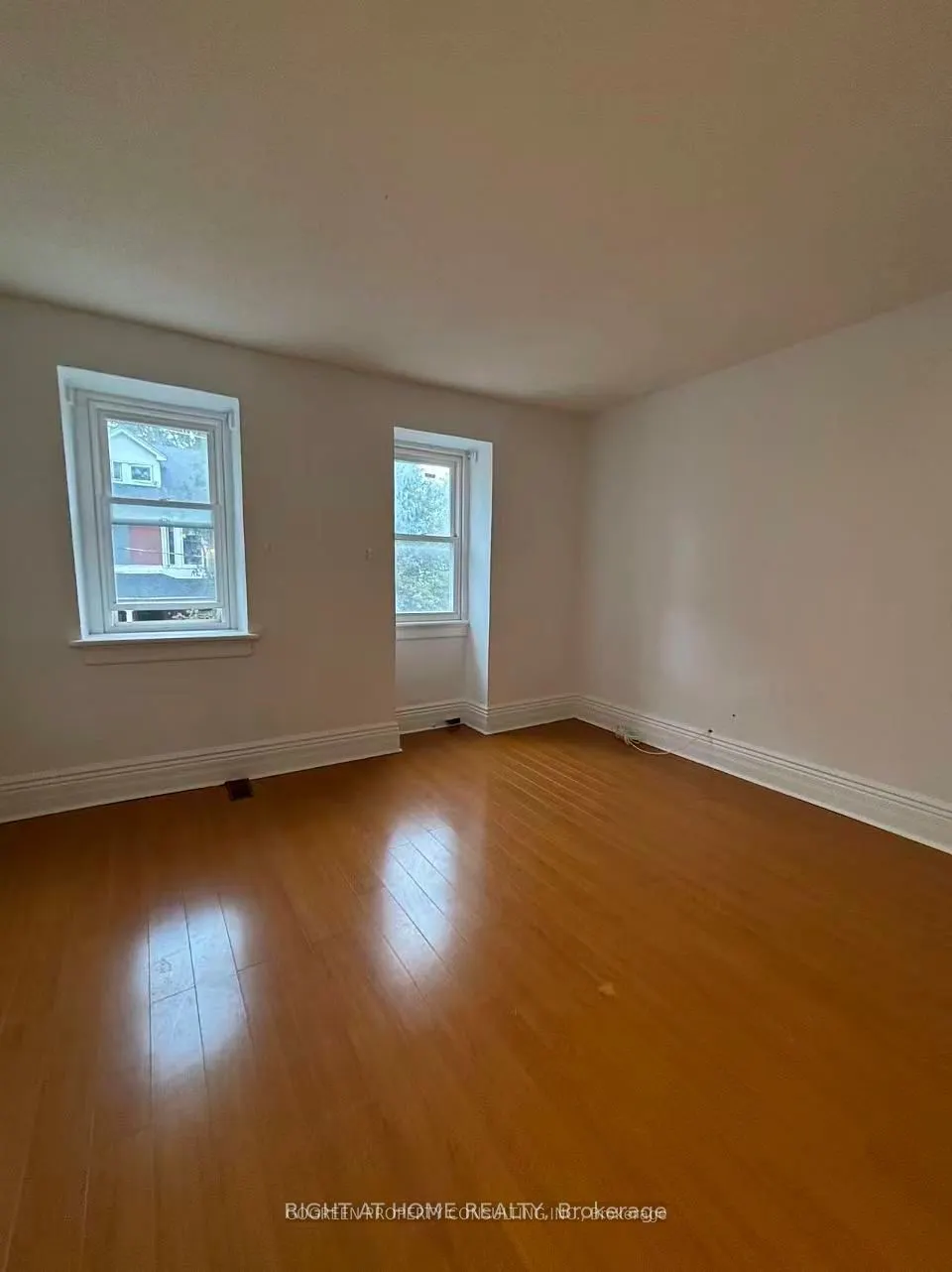 182 Boulton Avenue