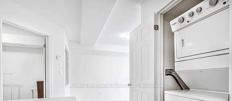 1 Eaton Park Lane, #9