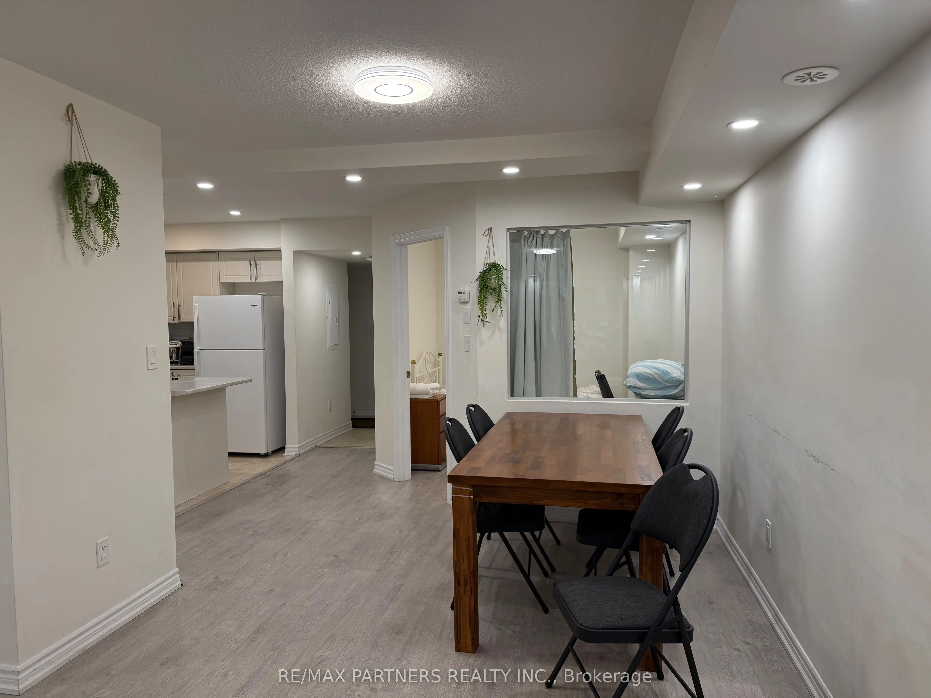 1 Eaton Park Lane, #9