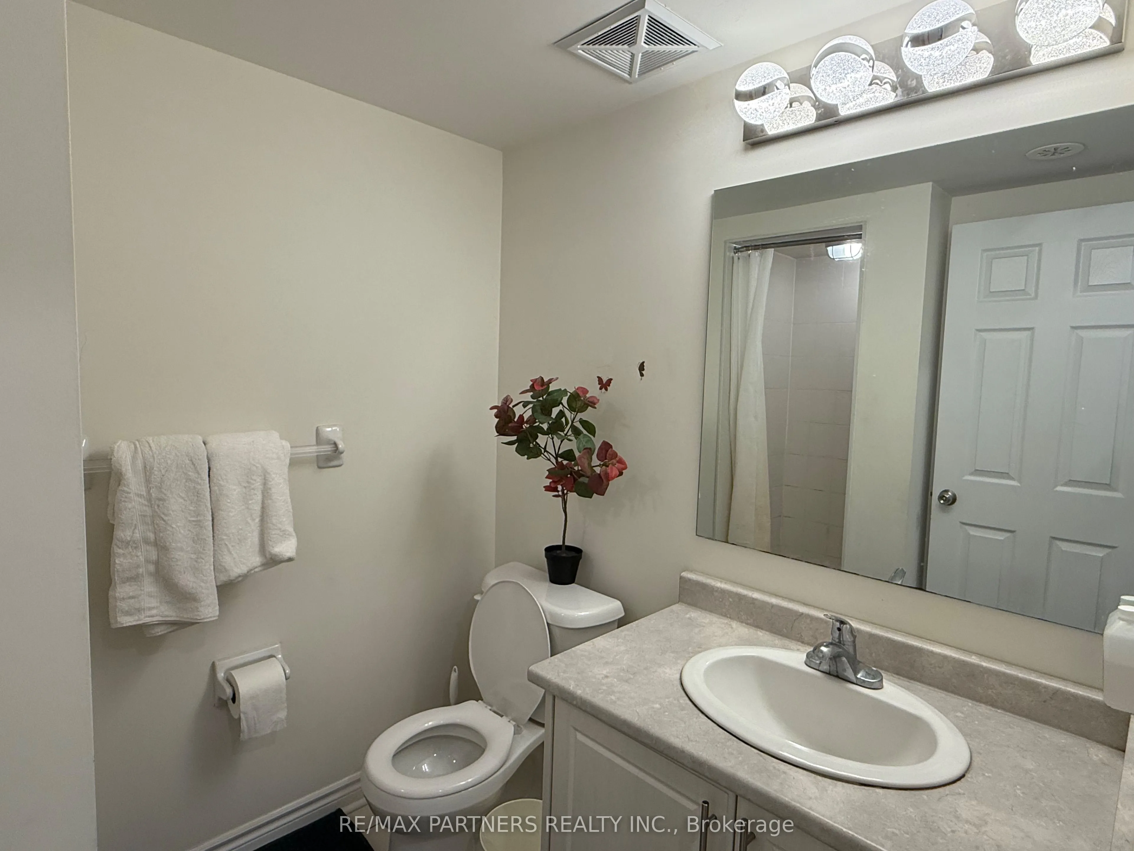 1 Eaton Park Lane, #9