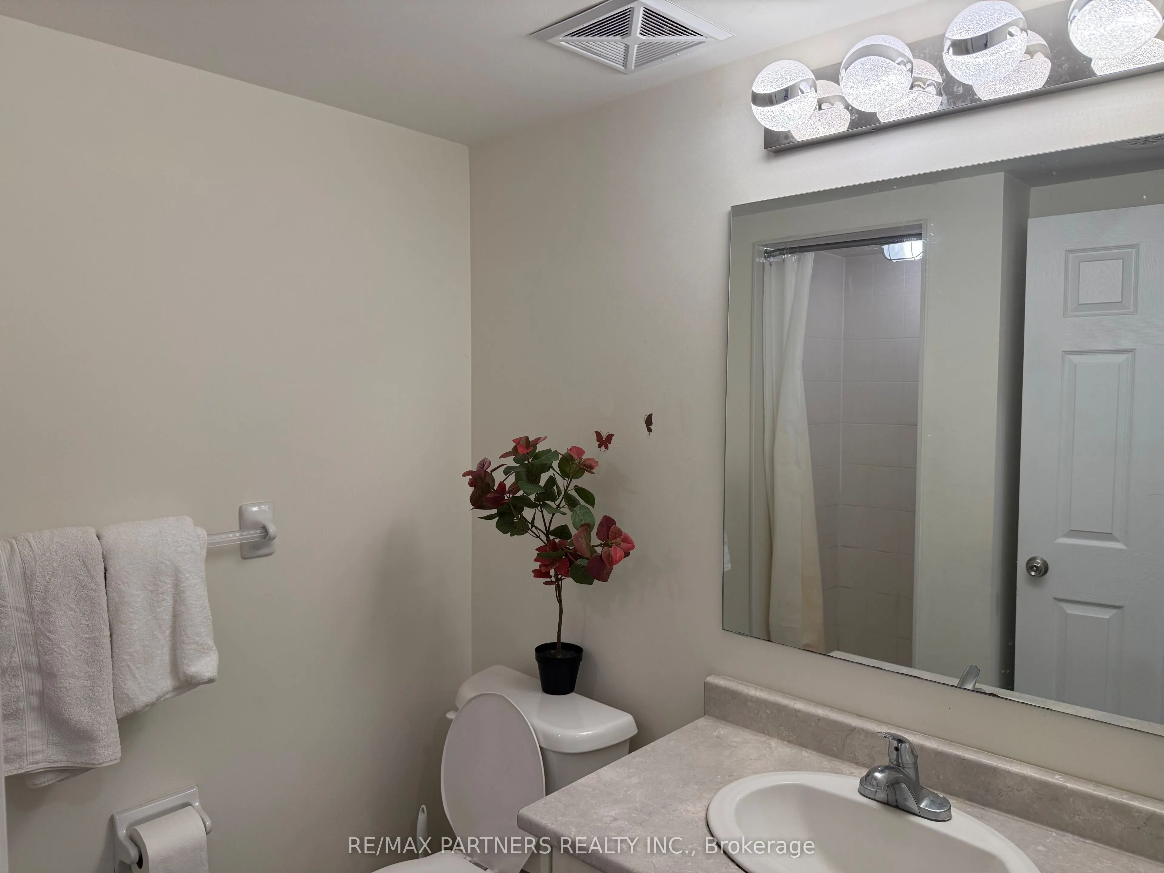 1 Eaton Park Lane, #9