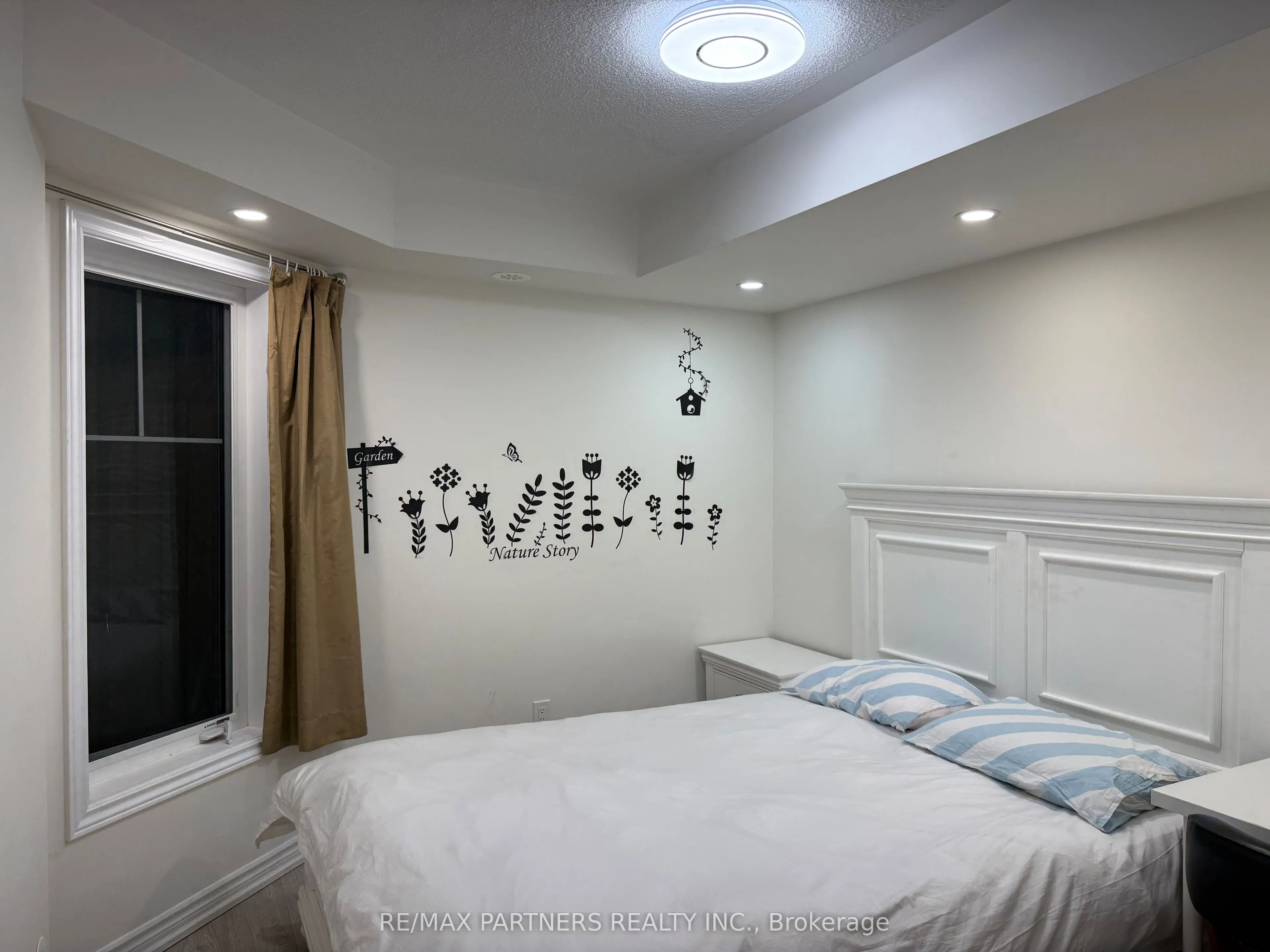 1 Eaton Park Lane, #9