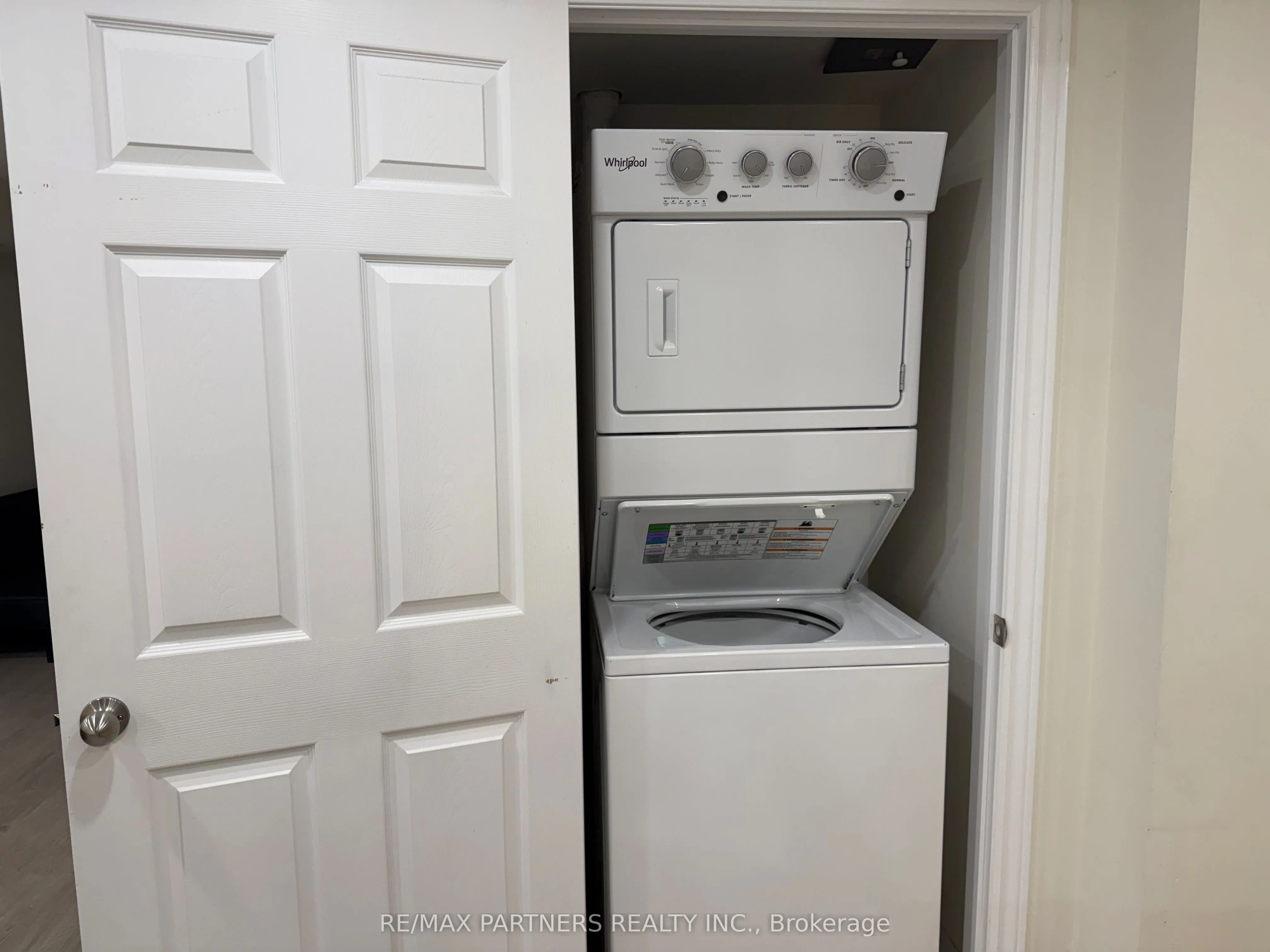 1 Eaton Park Lane, #9