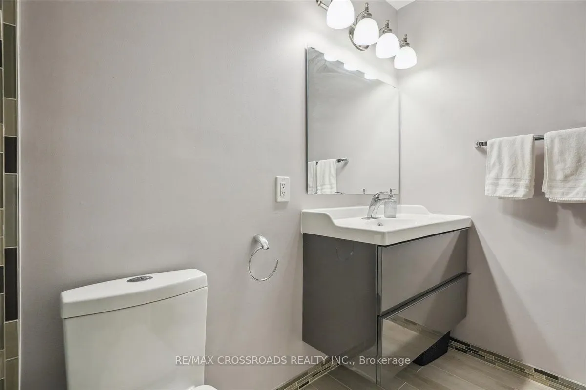 121 L'Amoreaux Drive, #43